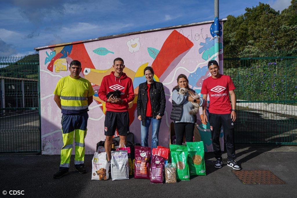 Santa Clara entrega alimentos angariados – Imagem 1