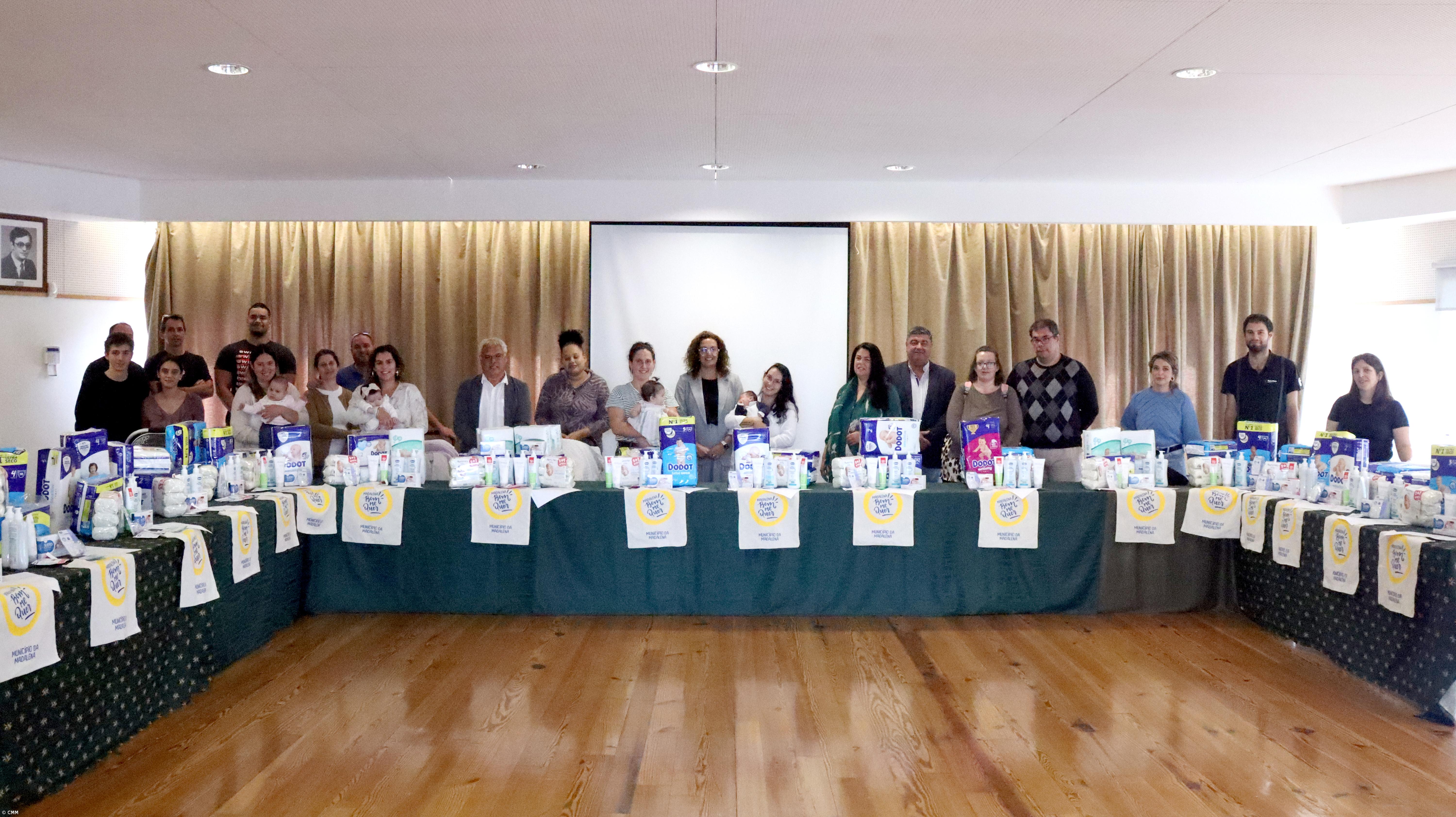 Madalena entregou 20 kits de natalidade – Imagem 1