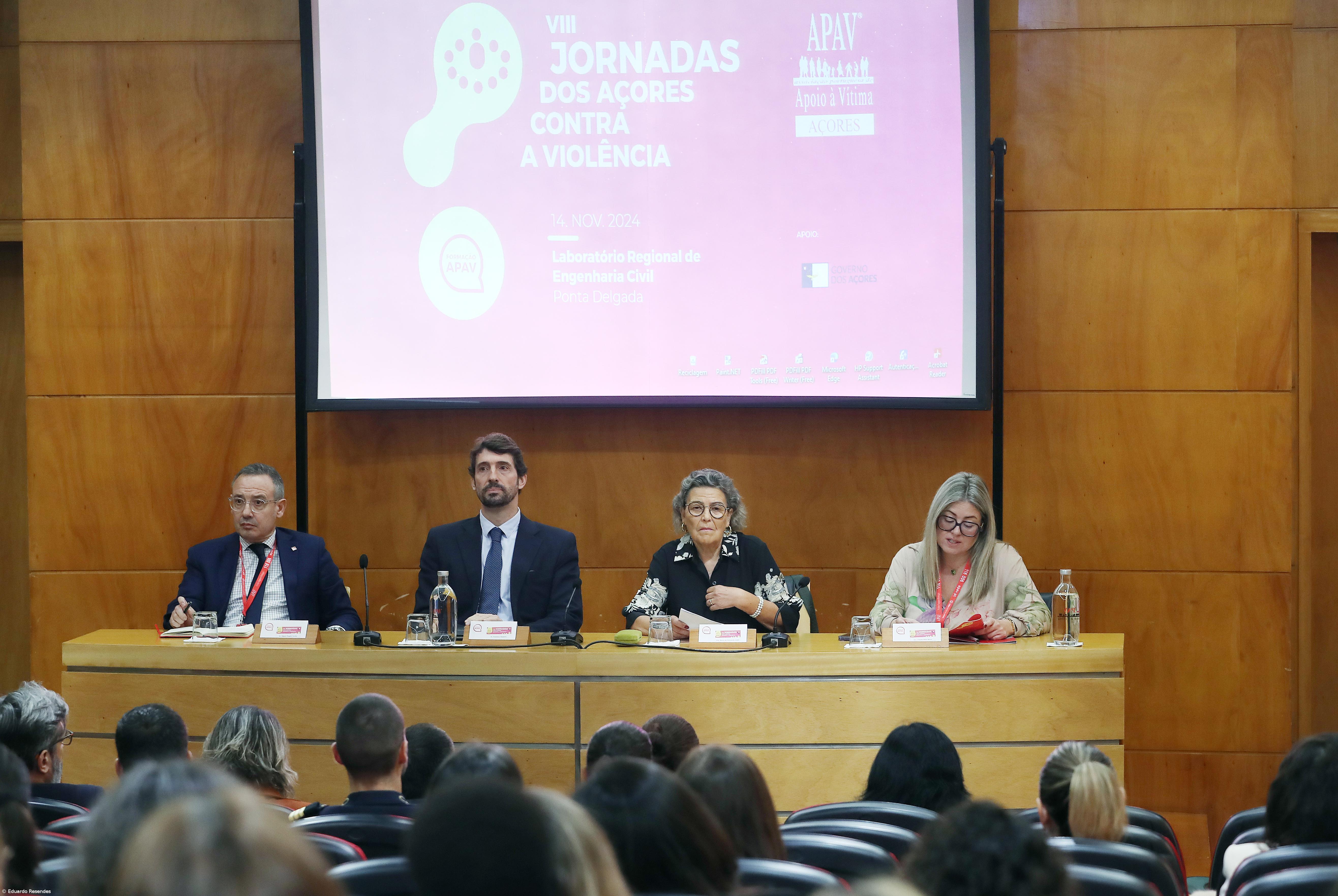 Processos de violência doméstica aumentaram 10,5% este ano nos Açores – Imagem 1