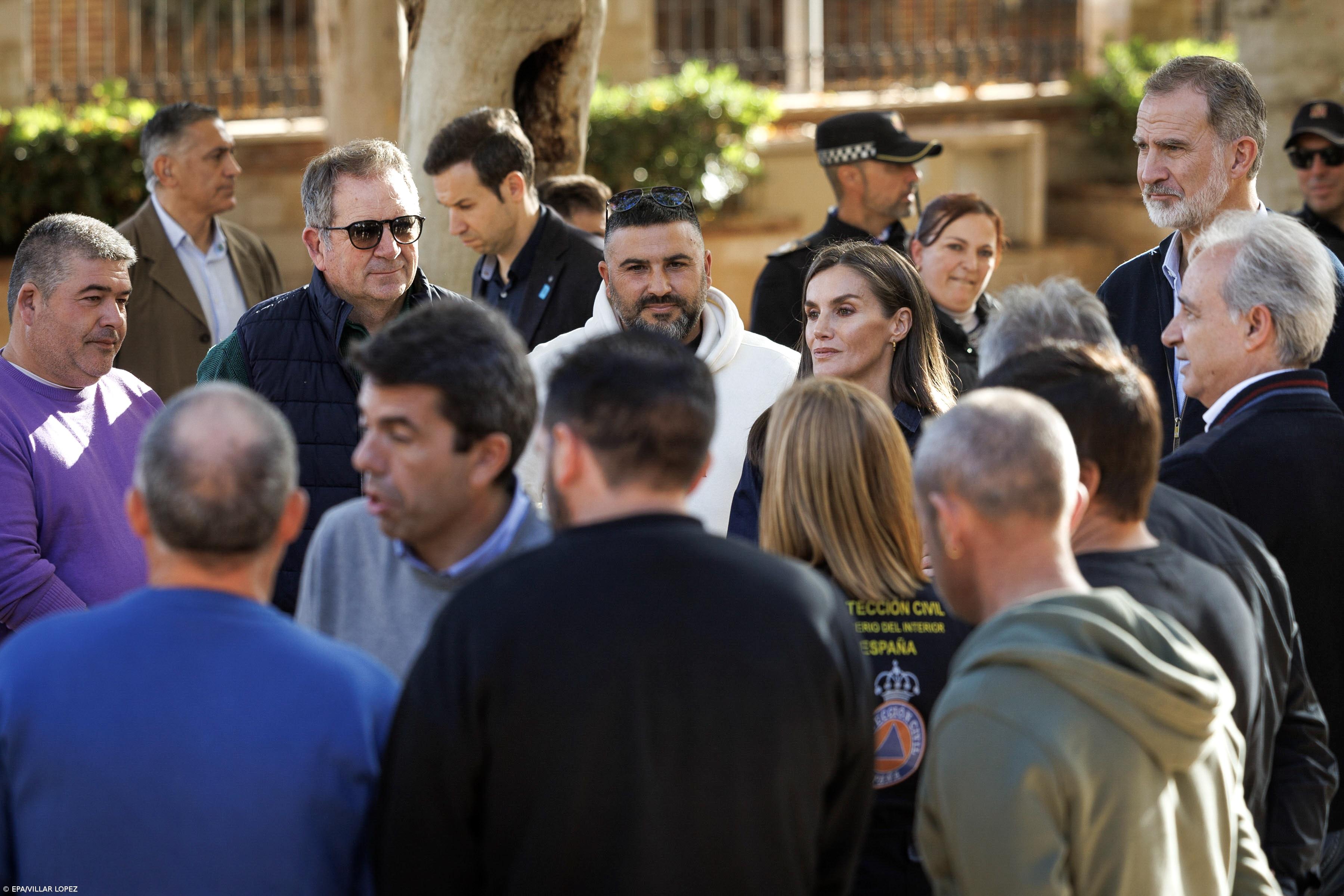 Felipe VI pede união aos governos para garantia de ajuda a populações – Imagem 1