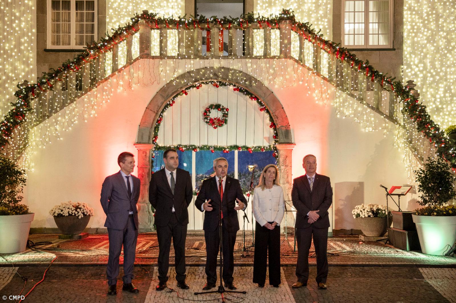 Inaugurada iluminação de  Natal em Ponta Delgada – Imagem 1