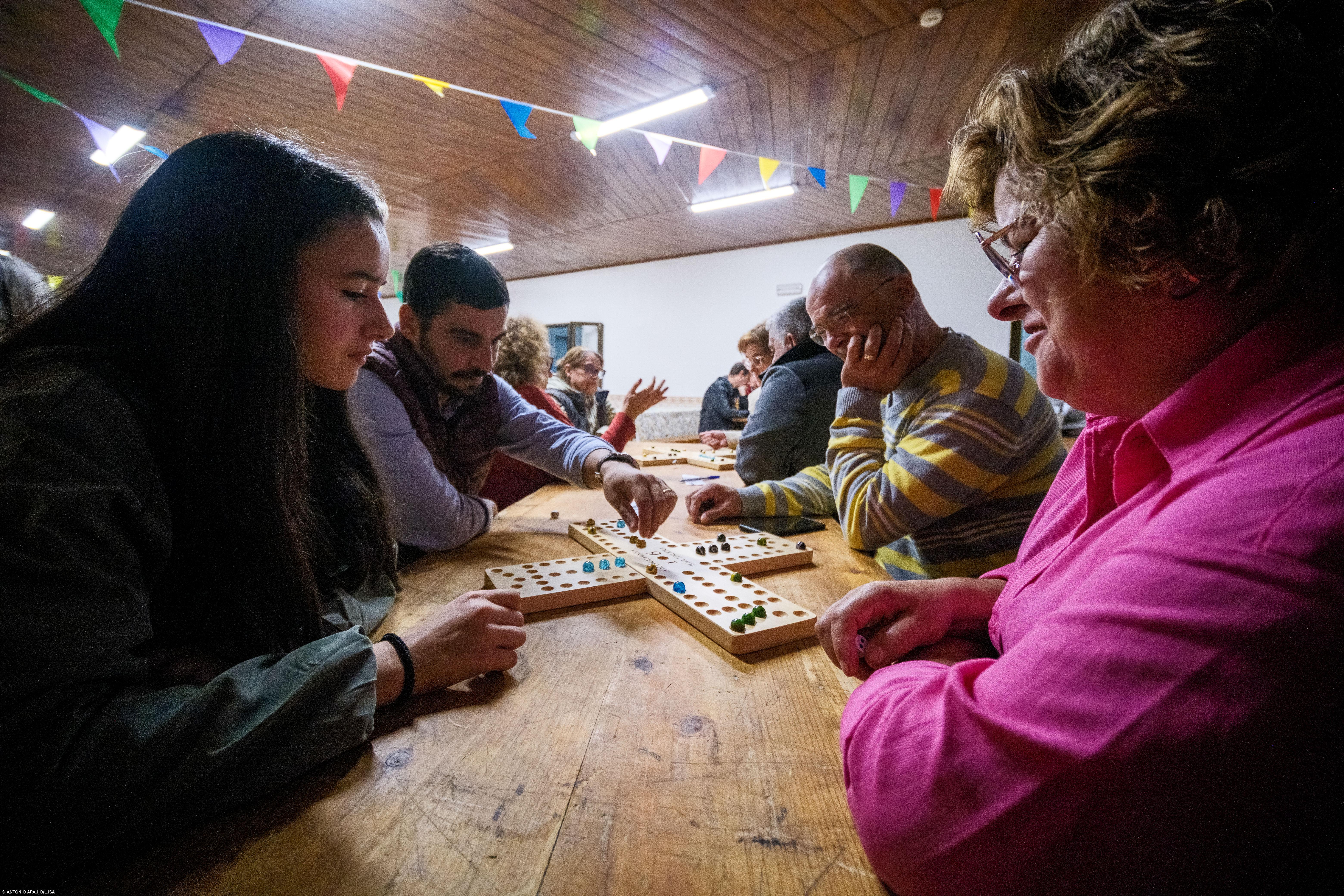 Febre da marralhinha atrai dezenas de pessoas a torneios na ilha Terceira – Imagem 1