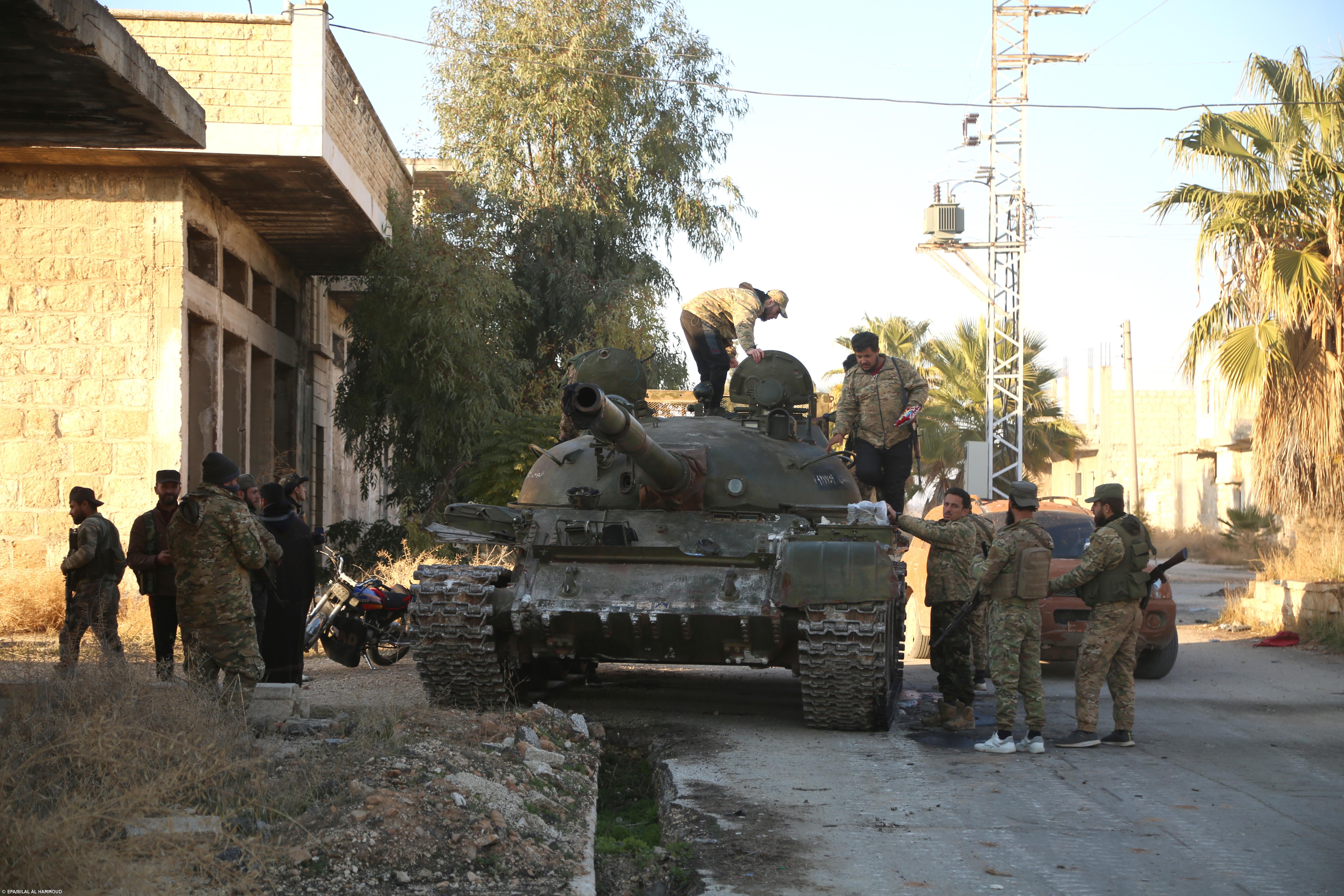 Portuguesa conta que população oscila entre alegria e apreensão perante novo regime – Imagem 1