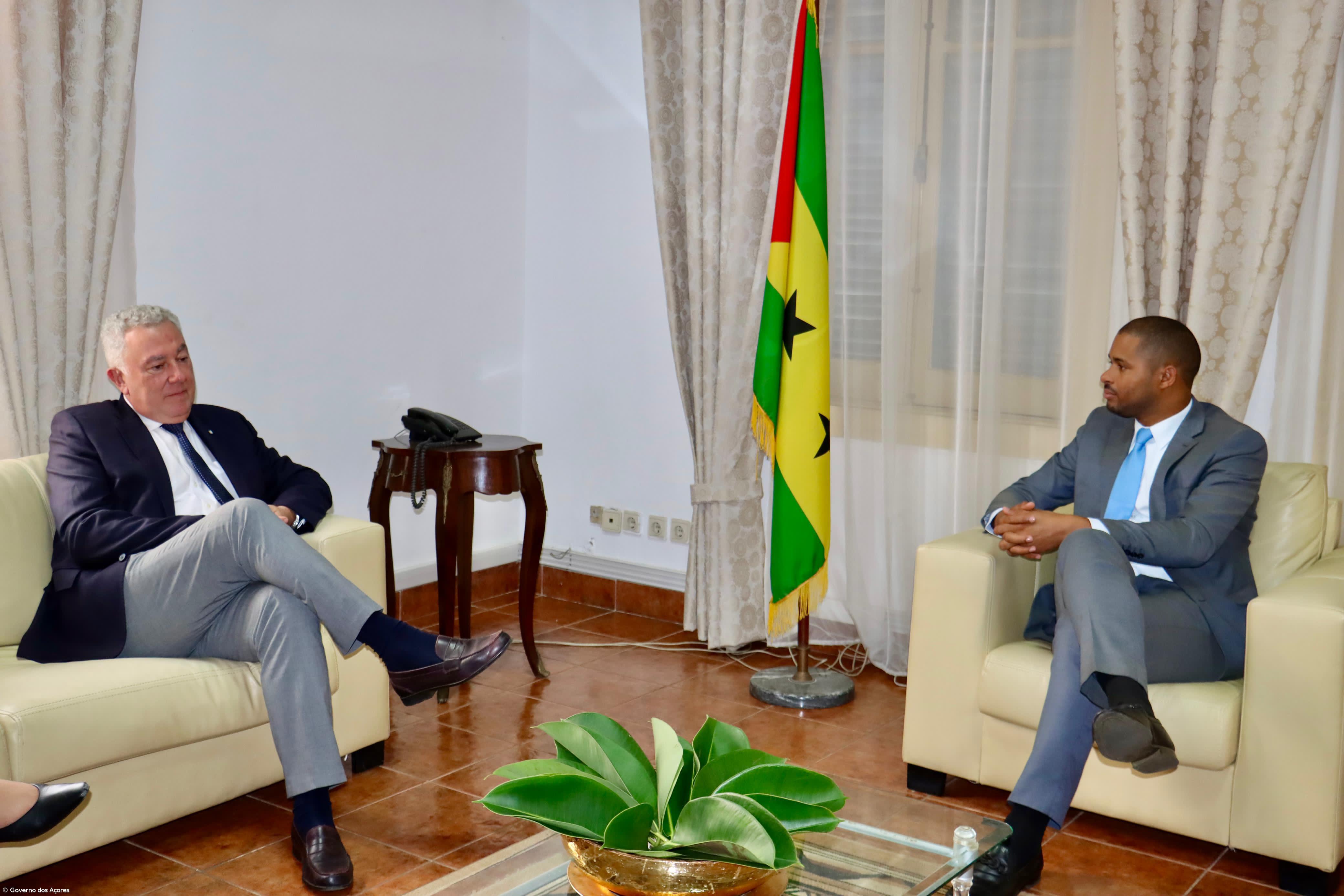 Governo dos Açores admite que companhia SATA possa voar para São Tomé – Imagem 1