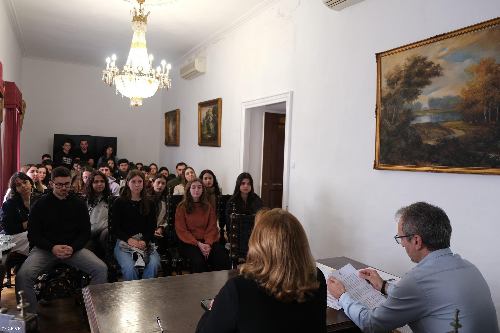 Autarquia de Vila do Porto atribui 37 bolsas de estudo – Imagem 1