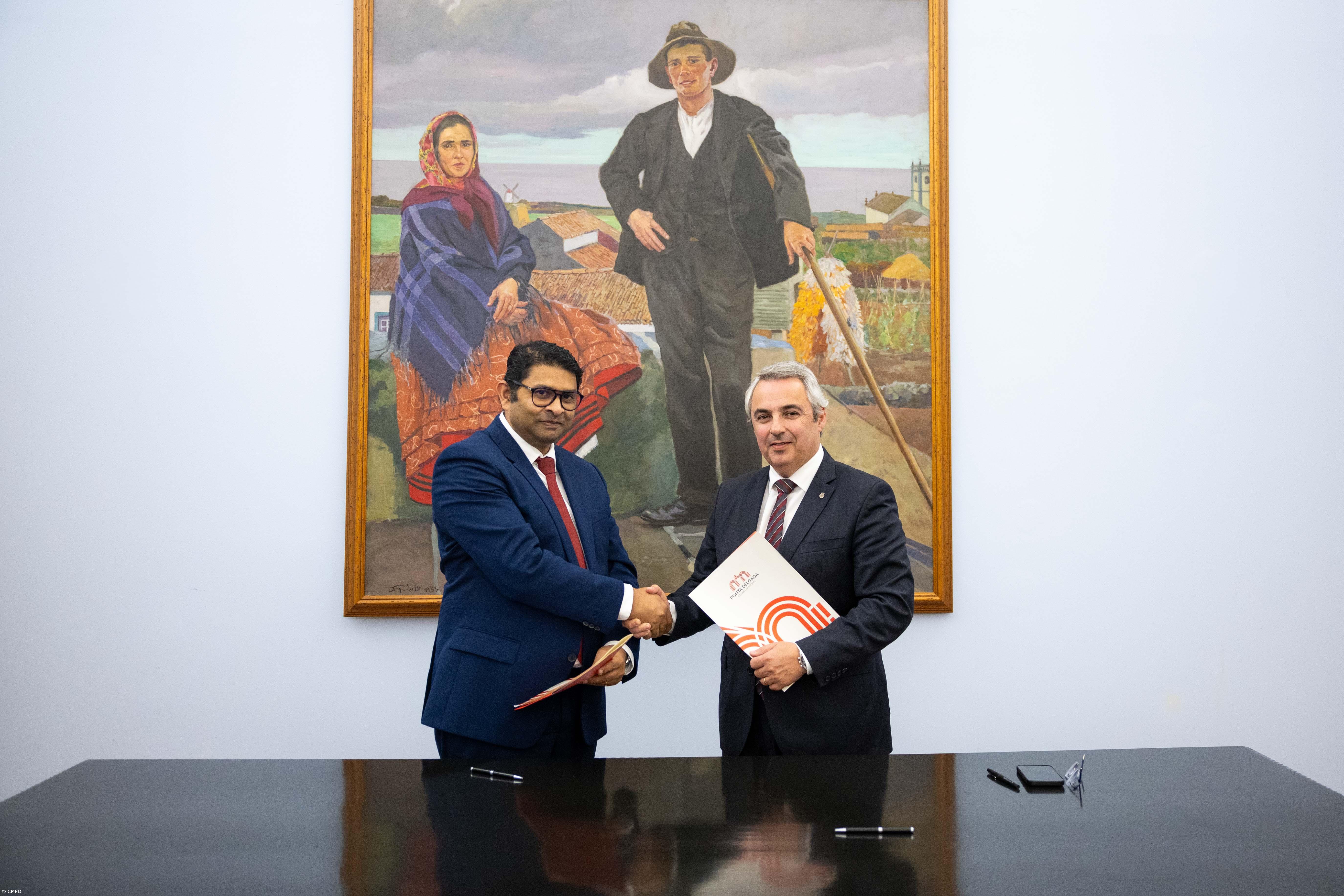 Ponta Delgada reforça prémio de mérito – Imagem 1