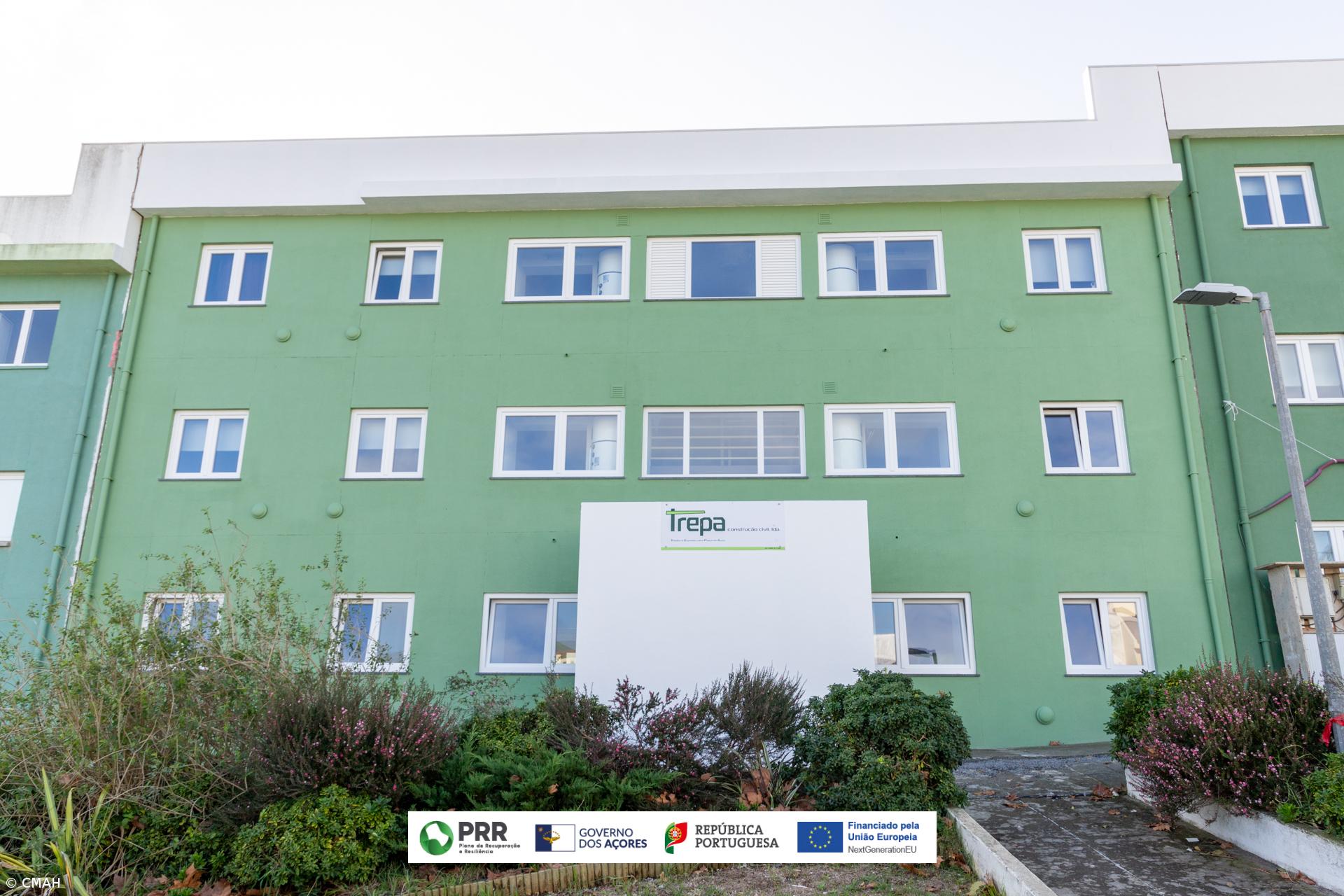 Câmara de Angra do Heroísmo entrega habitações requalificadas – Imagem 1