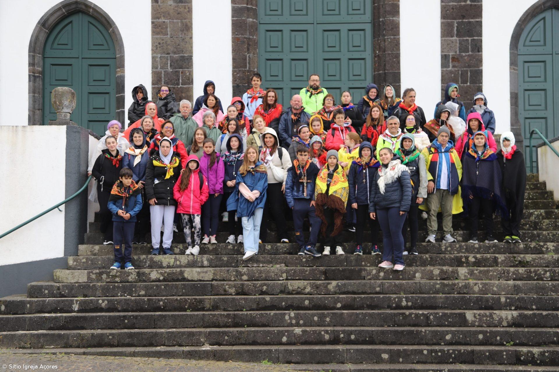 Romaria Escolar levou 75 jovens romeiros em caminhada de fé – Imagem 1