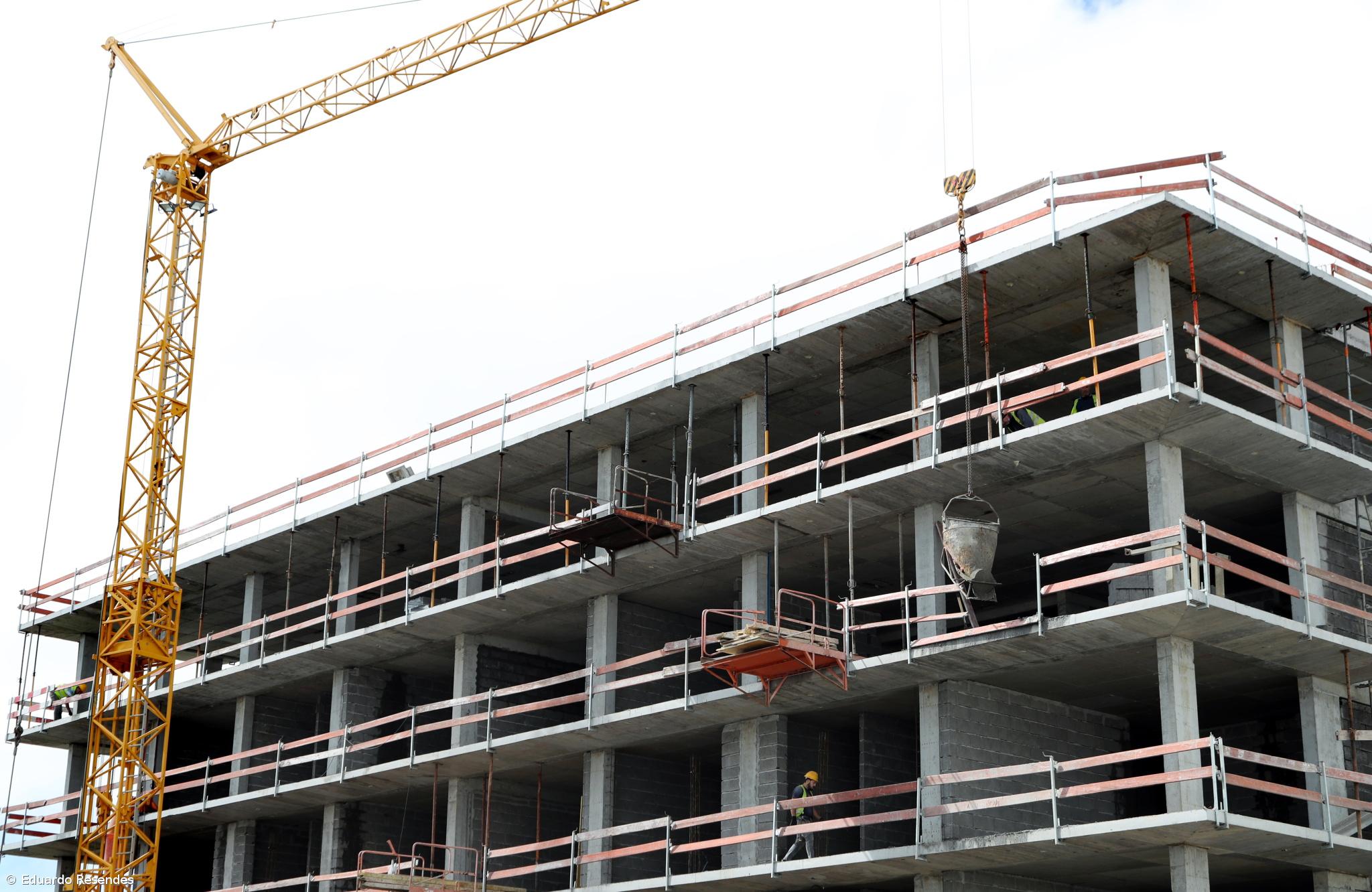 Concursos desertos nos Açores e na Madeira por falta de mão-de-obra e materiais – Imagem 1