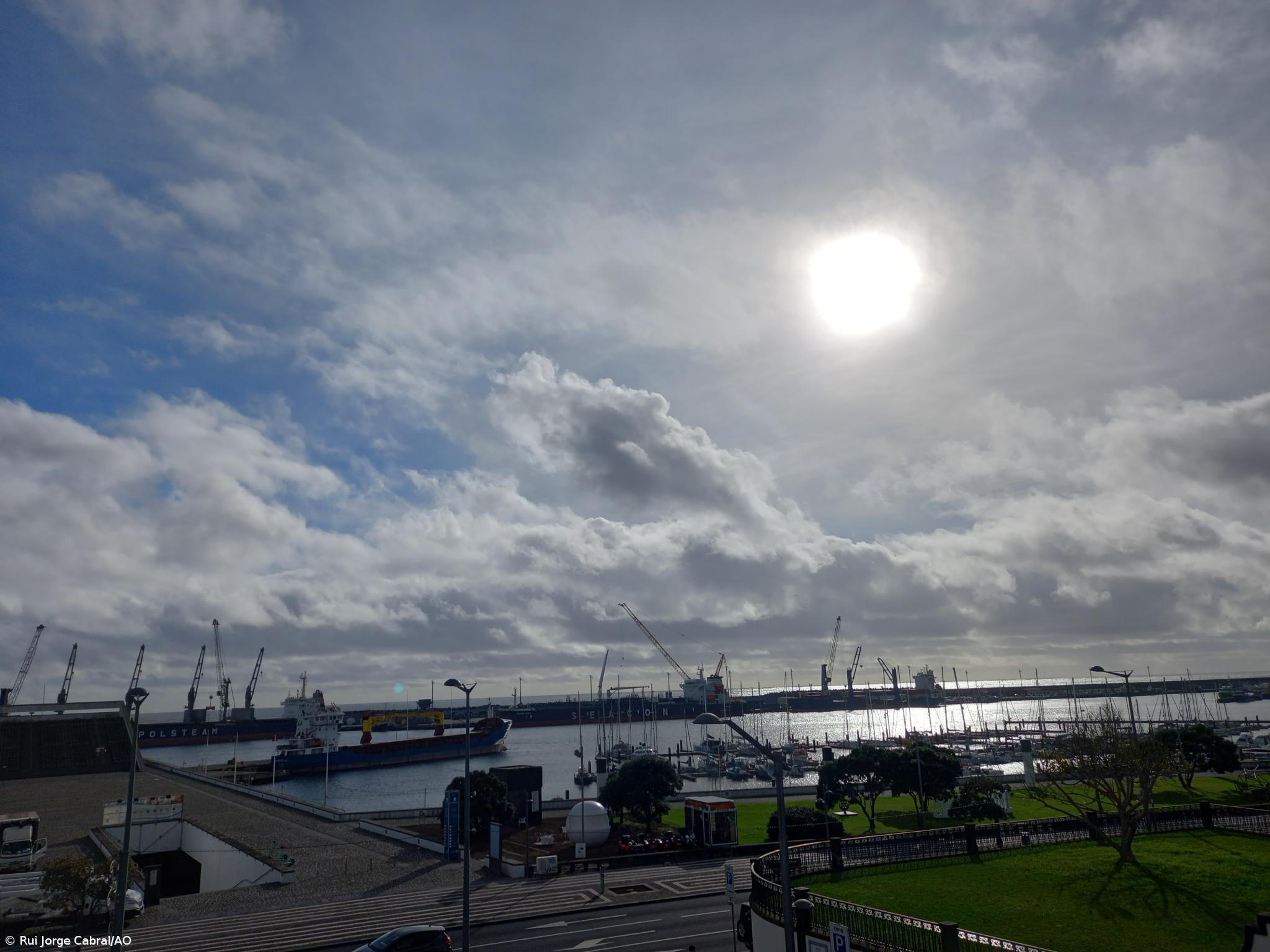 Páscoa com chuva em Portugal continental, "bom tempo" nos Açores e meteorologia "estável" na Madeira – Imagem 1