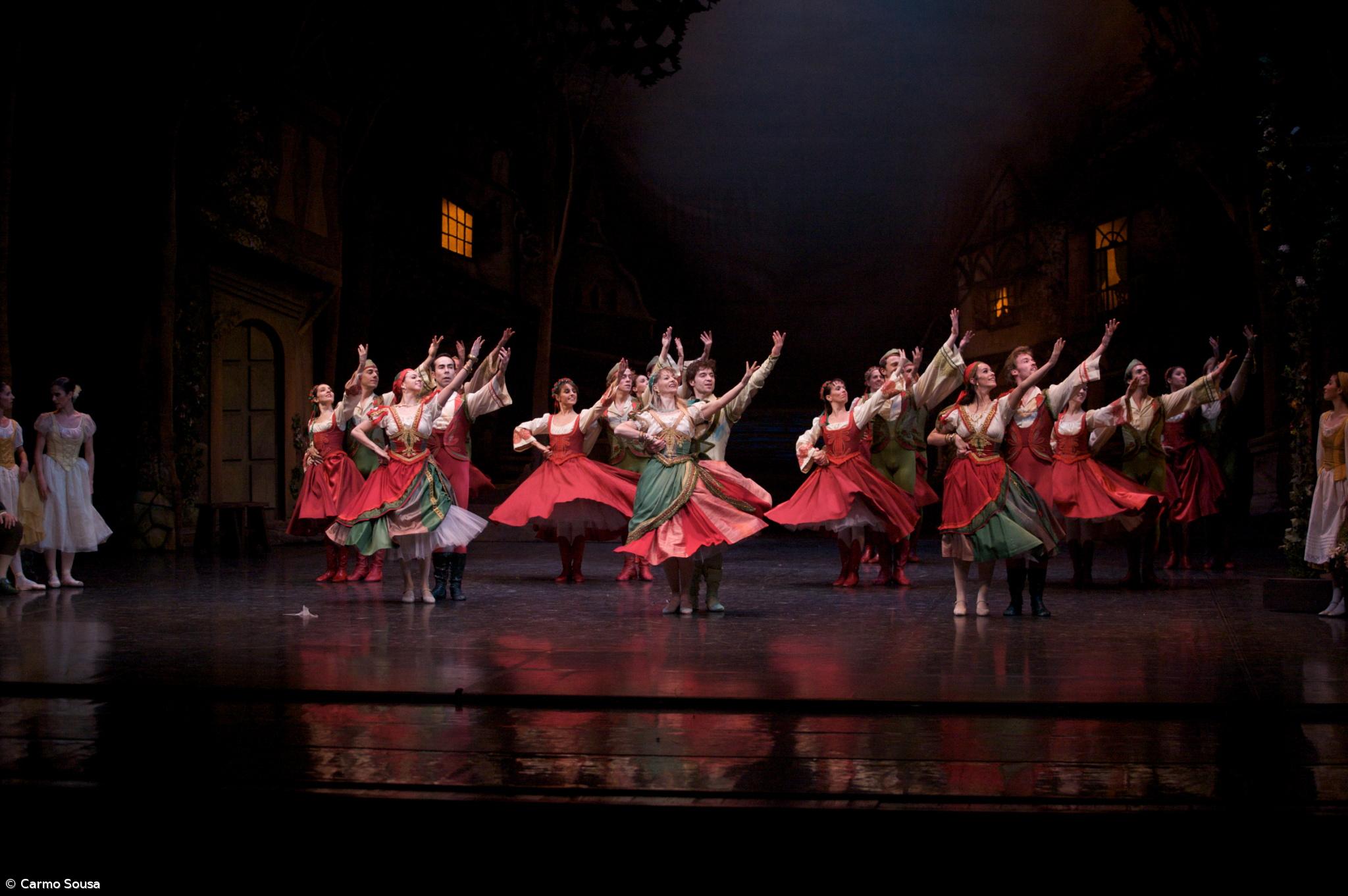 Dia Mundial da Dança celebrado no Teatro Micaelense – Imagem 1