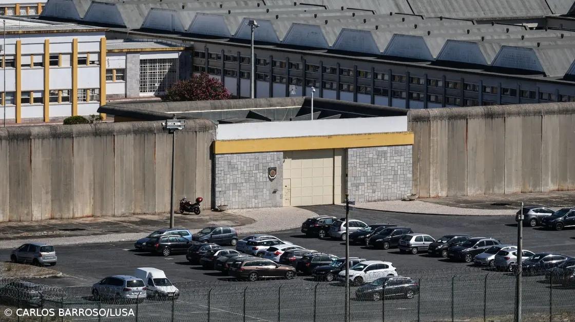 Direção-geral propõe suspensão de diretor, chefe e sete guardas de Vale de Judeus – Imagem 1