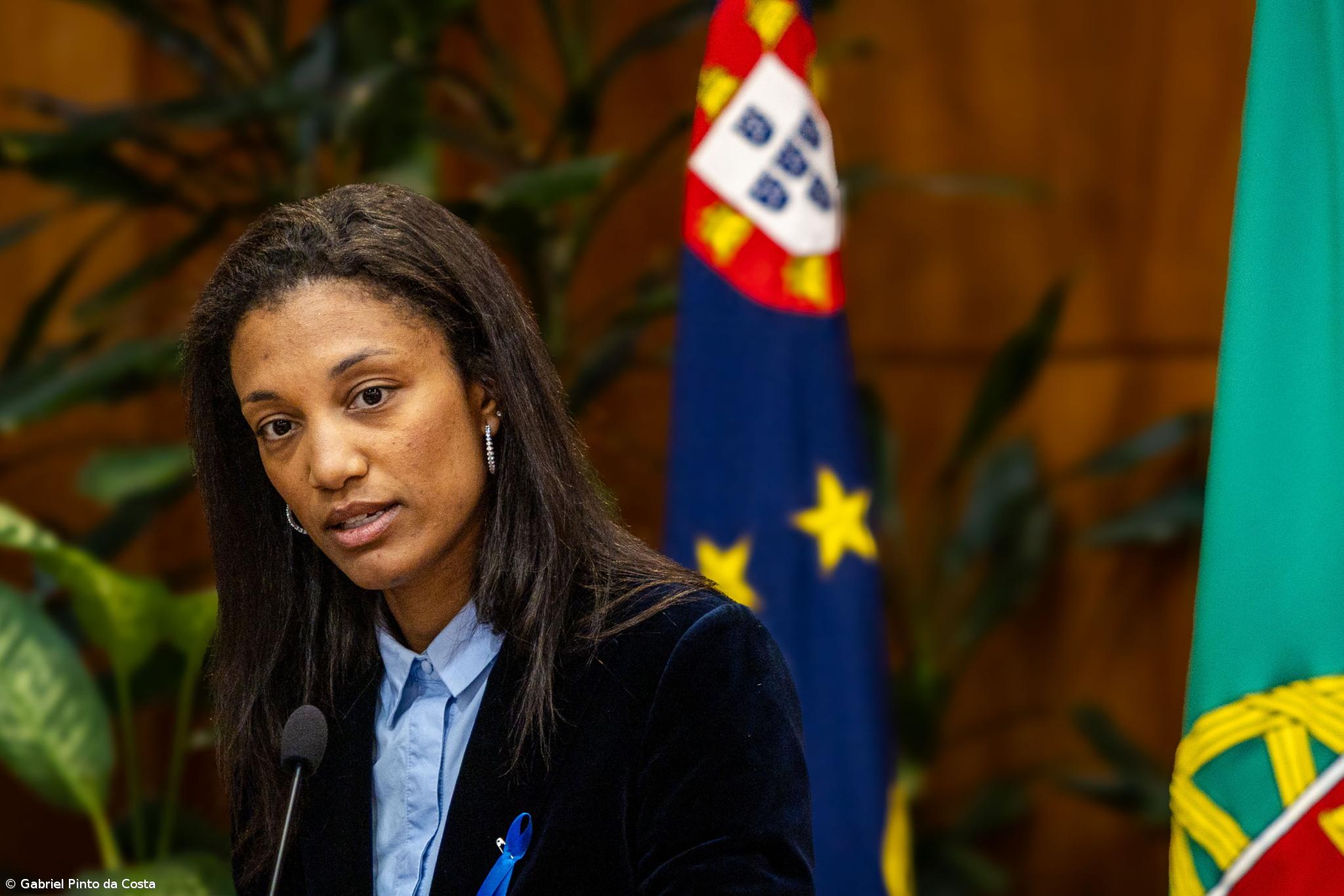 Mais de mil crianças em situação de risco real de maus tratos – Imagem 1