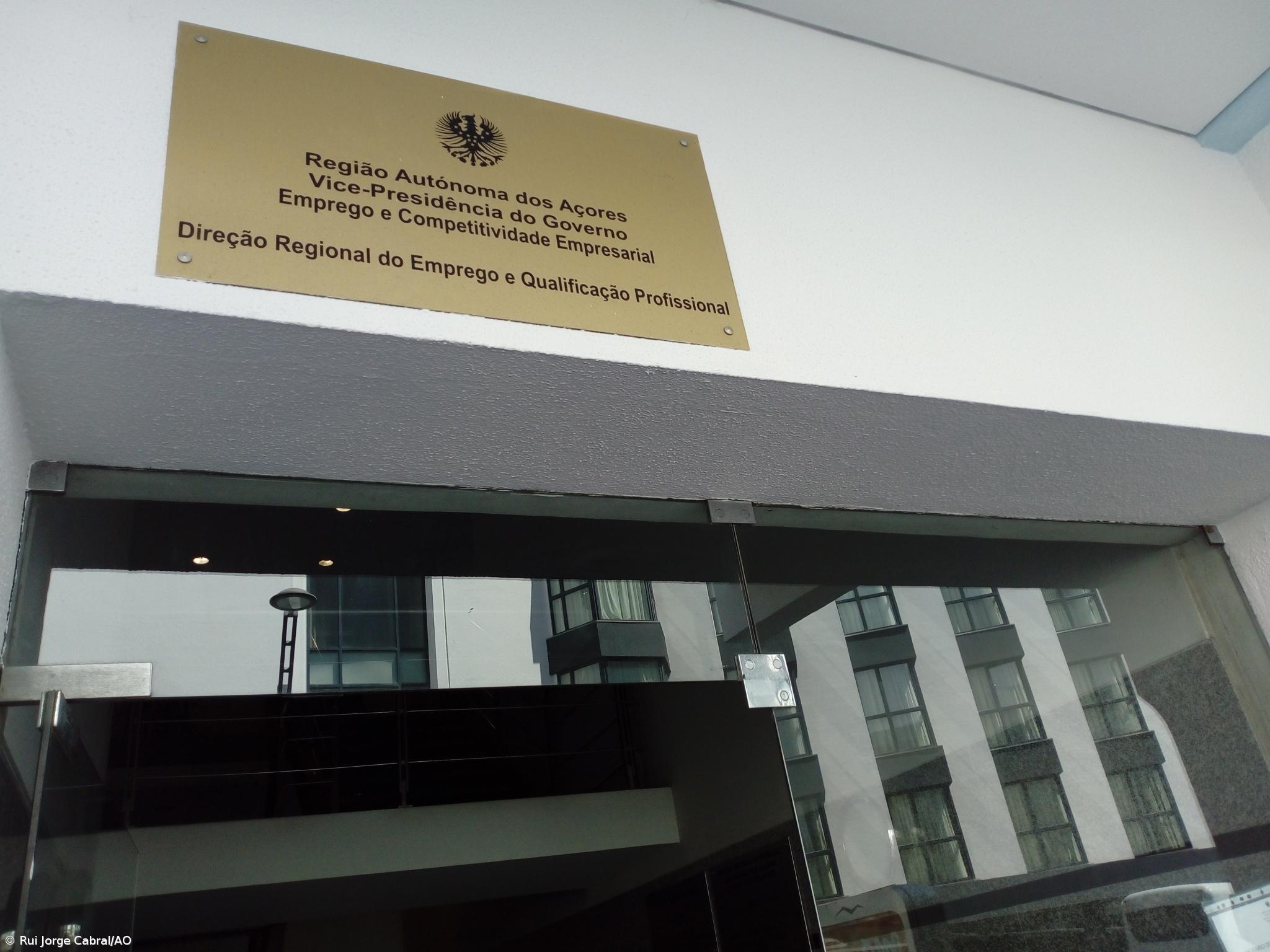 Taxa de desemprego fixa-se em 5,7%  – Imagem 1