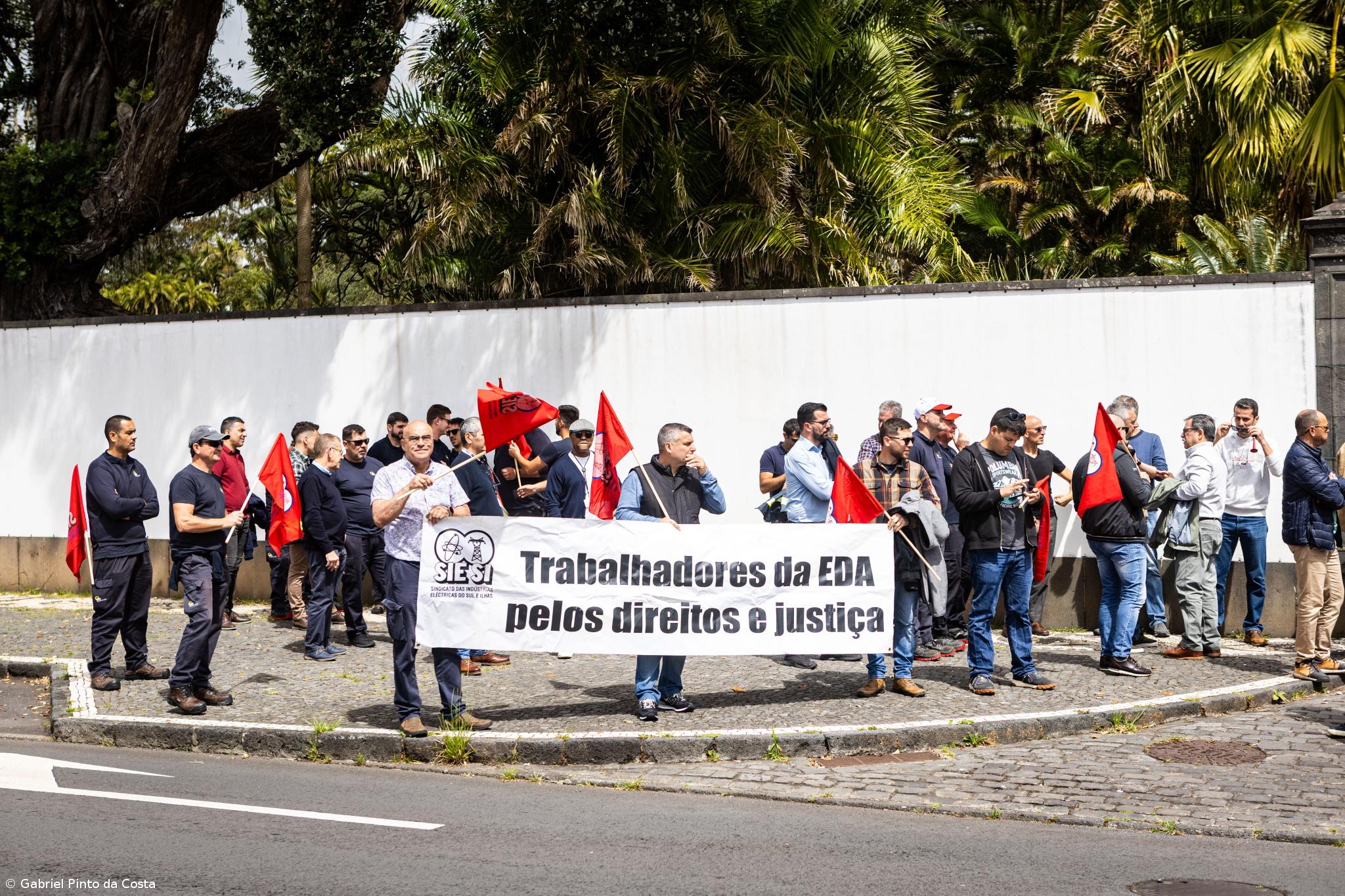 Trabalhadores da elétrica açoriana ameaçam com greve – Imagem 1