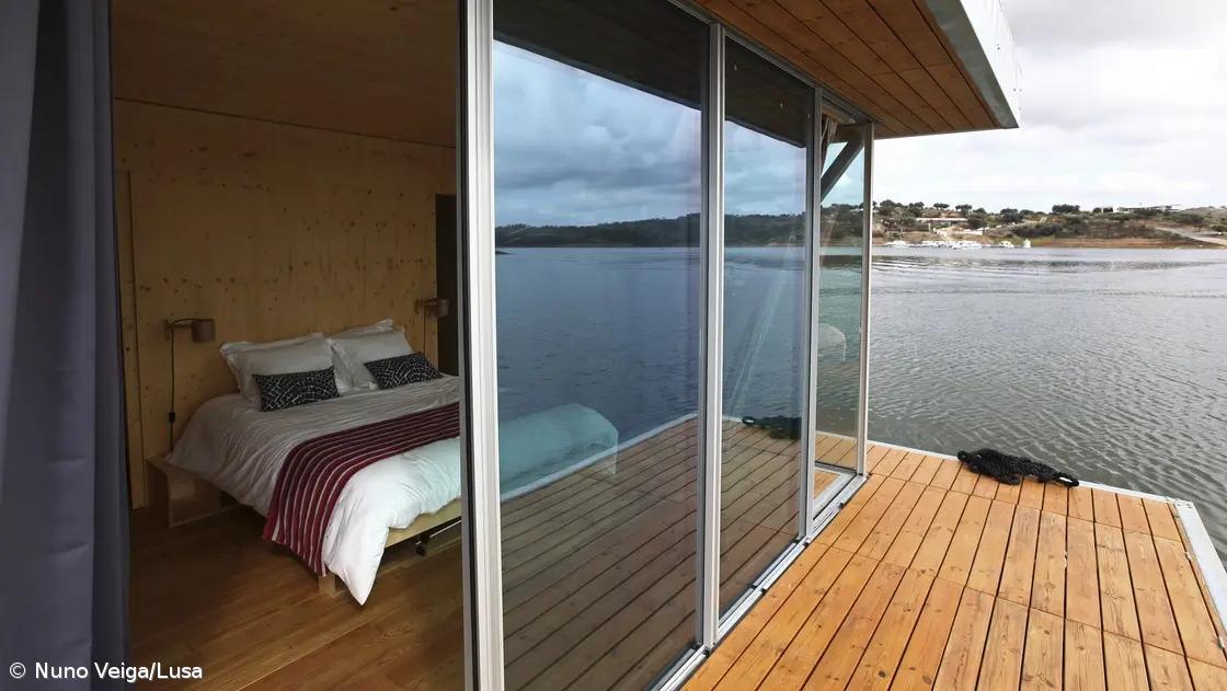 Proveitos do alojamento turístico crescem 4,8% no 1.º trimestre para 956 ME – Imagem 1