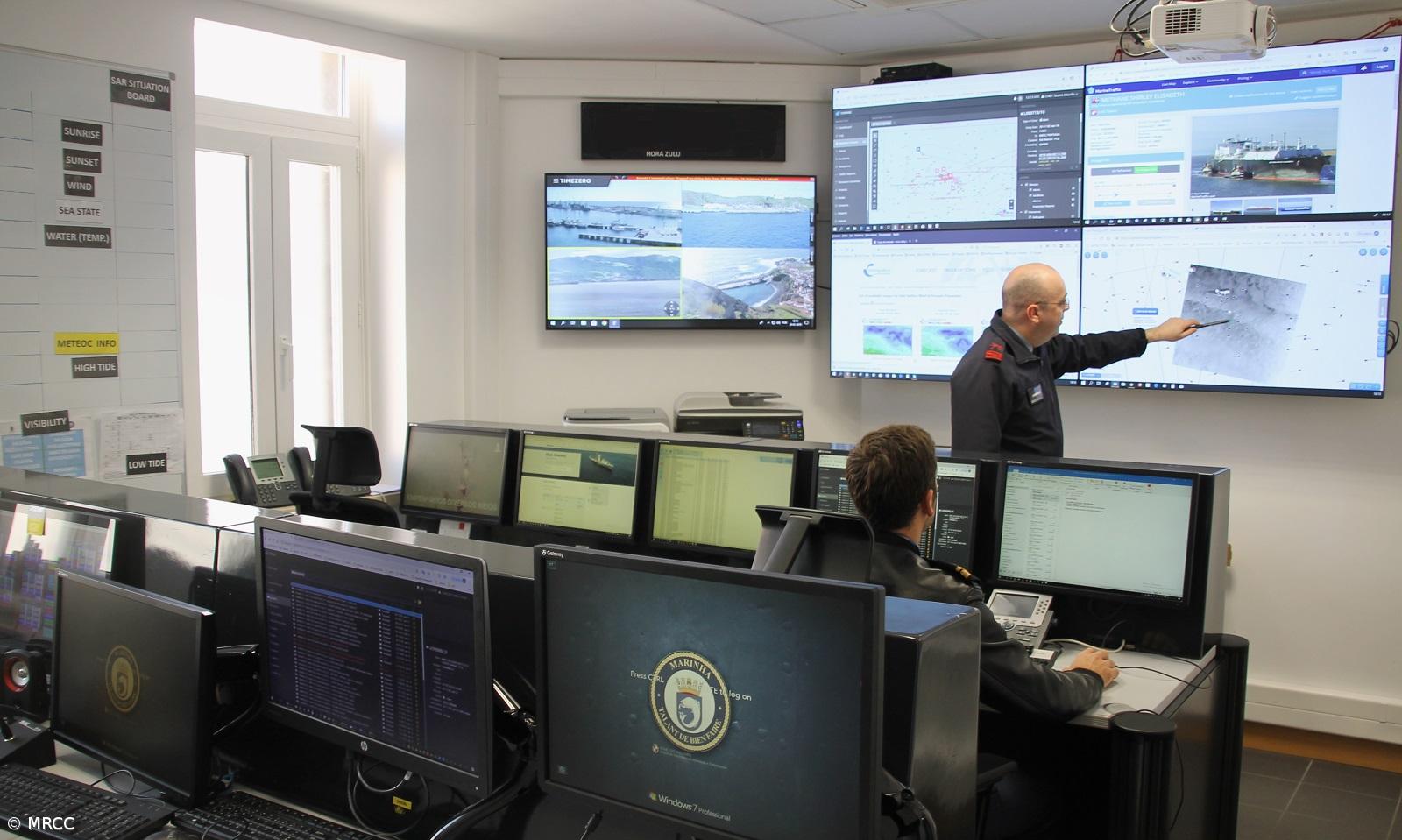 Resgate de tripulante de navio-tanque nos Açores – Imagem 1