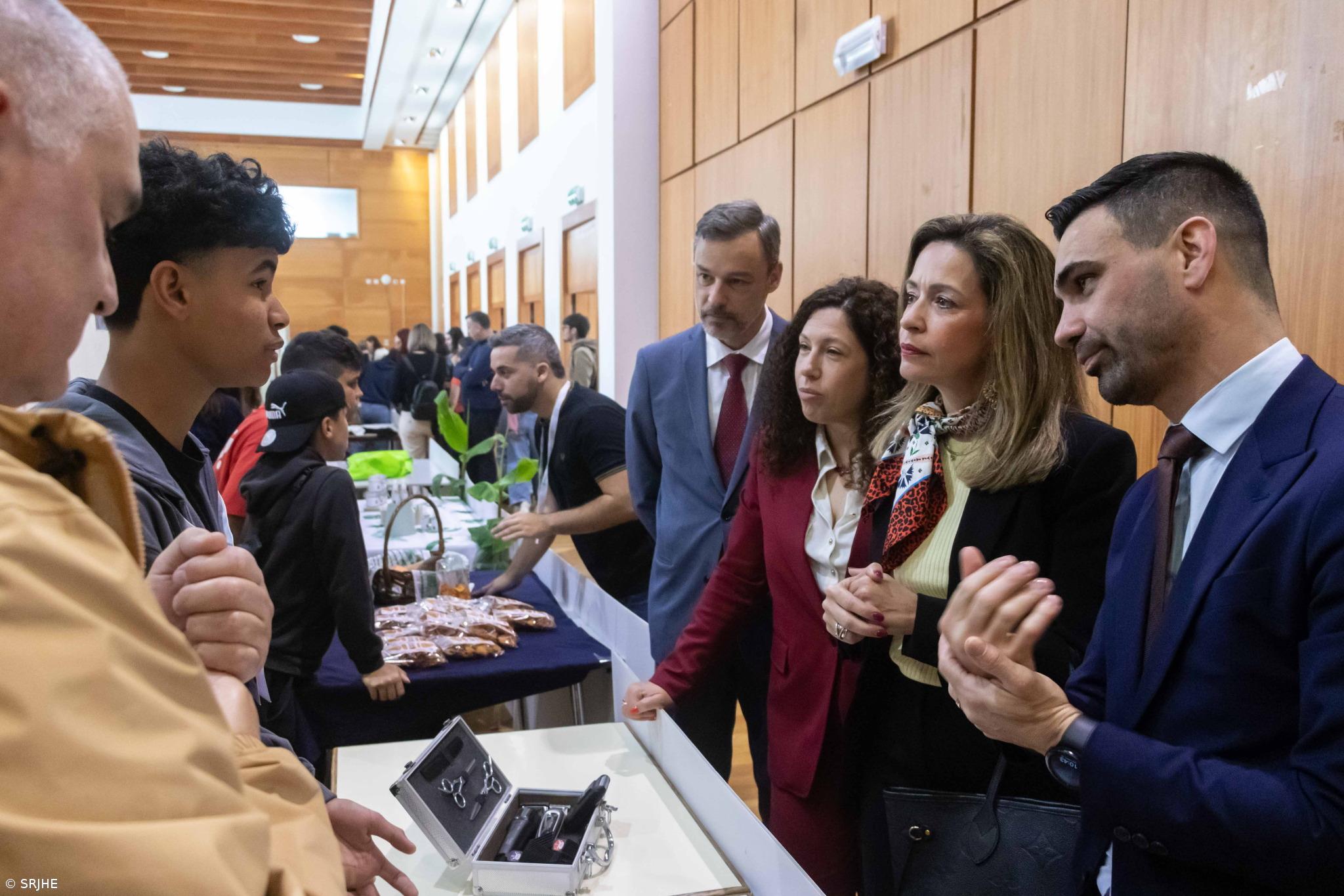 Jovens apresentam ideias inovadoras – Imagem 1