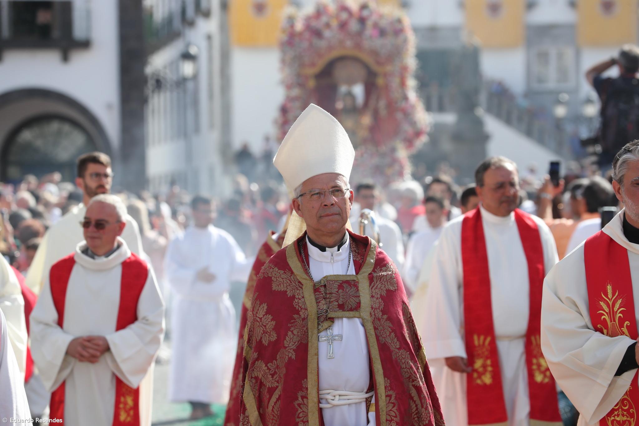 Bispo de Angra destaca "multidão de gente com fé" nas Festas do Santo Cristo – Imagem 1