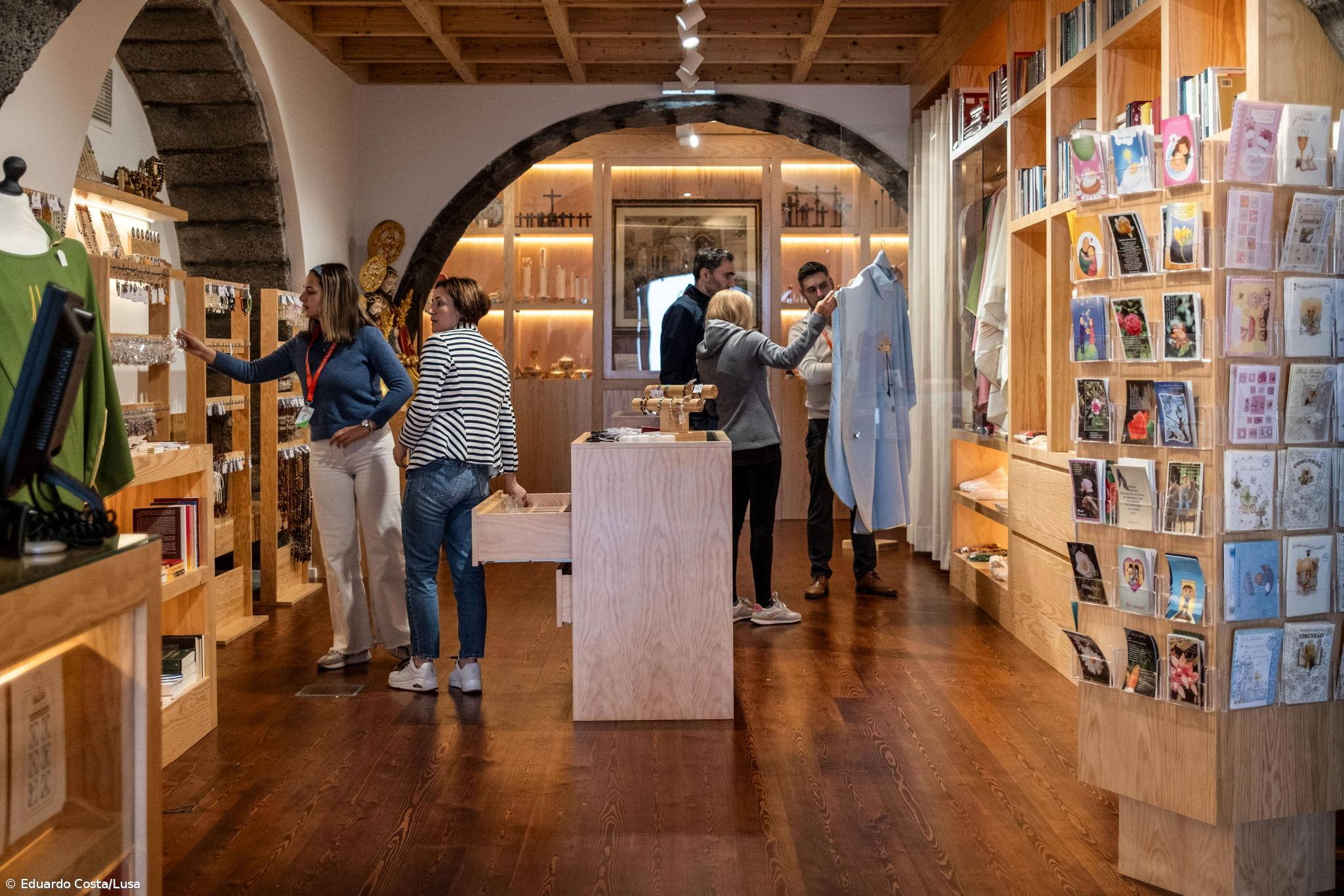 Festas do Santo Cristo movimentam economia em manifestação de fé que rompe fronteiras – Imagem 1