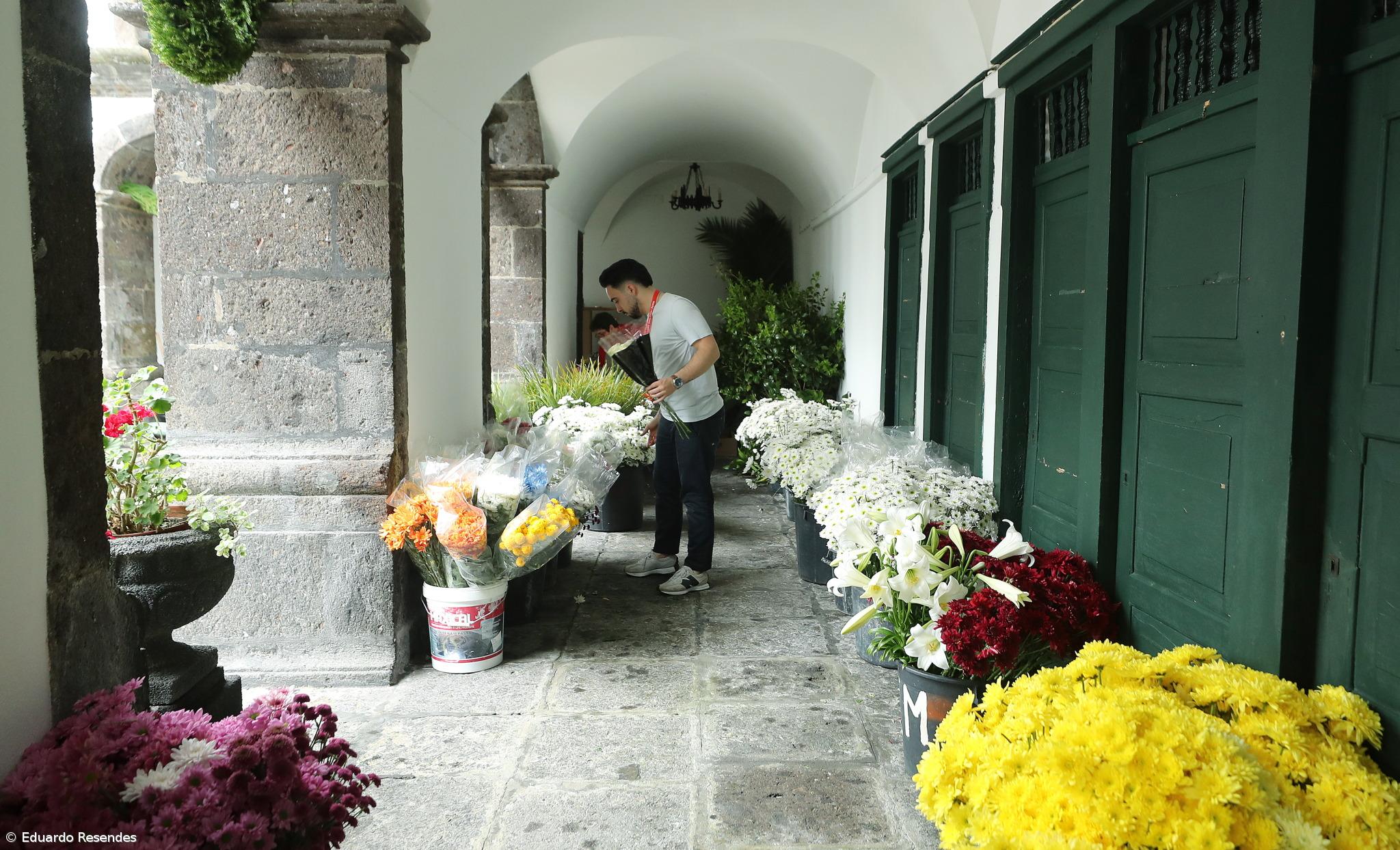 A preparação por detrás das Festas que movem muitos milhares a Ponta Delgada (Com Fotos) – Imagem 4