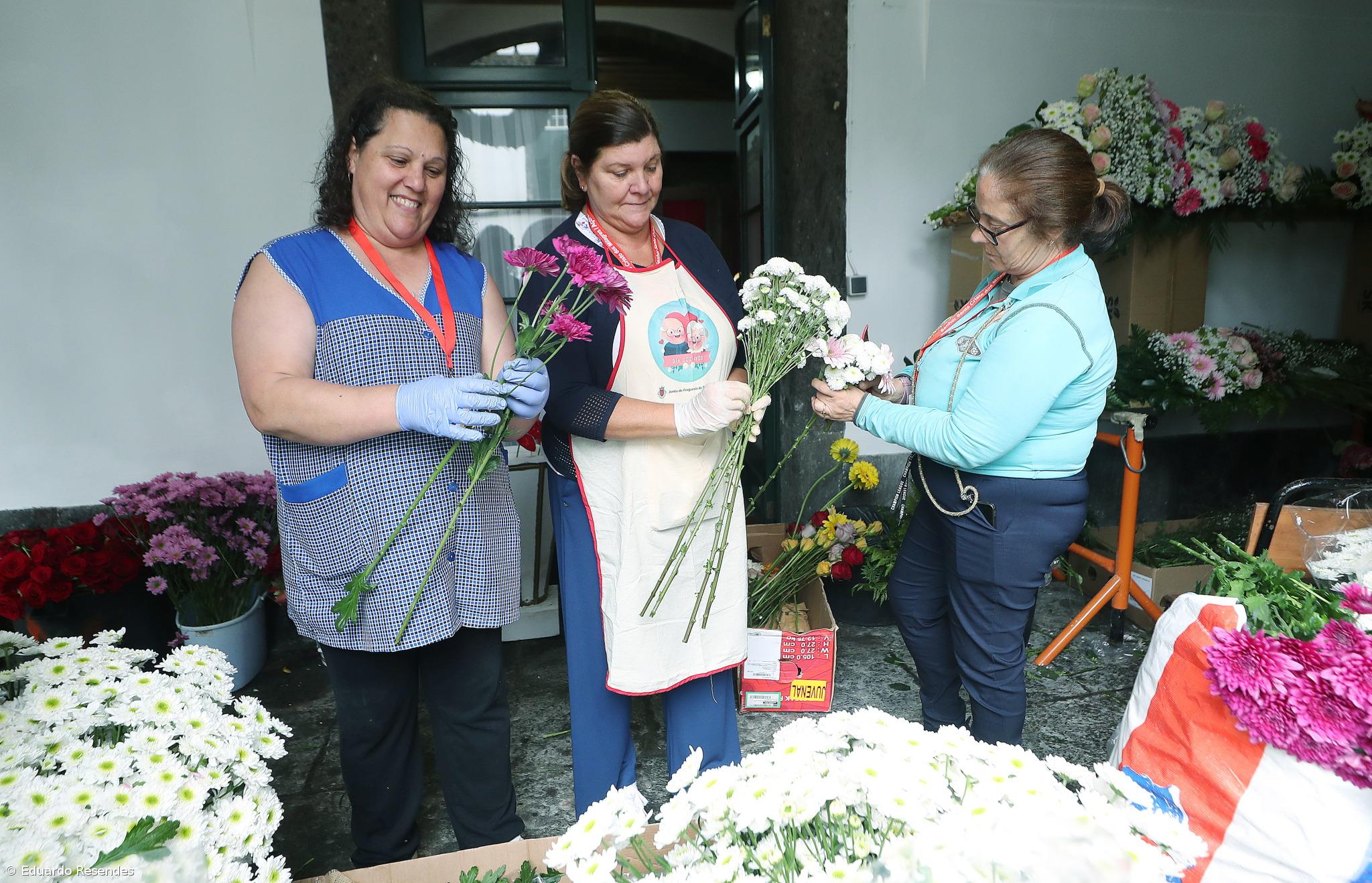 A preparação por detrás das Festas que movem muitos milhares a Ponta Delgada (Com Fotos) – Imagem 9