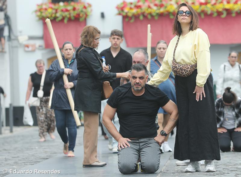 Peregrinos percorrem Campo de São Francisco de joelhos movidos pela fé que "apaga a dor" (Com Fotos) – Imagem 4