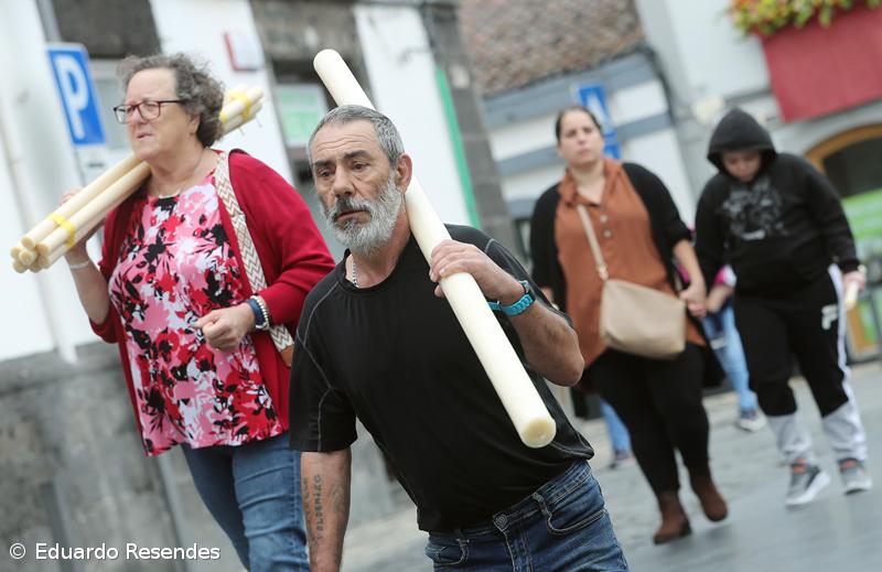 Peregrinos percorrem Campo de São Francisco de joelhos movidos pela fé que "apaga a dor" (Com Fotos) – Imagem 8