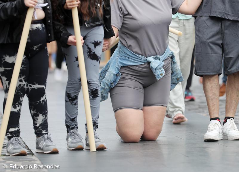 Peregrinos percorrem Campo de São Francisco de joelhos movidos pela fé que "apaga a dor" (Com Fotos) – Imagem 9