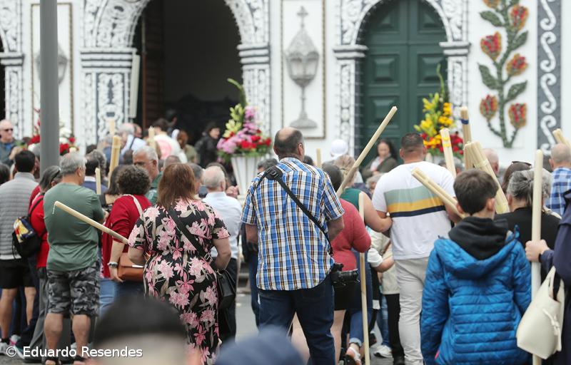 Peregrinos percorrem Campo de São Francisco de joelhos movidos pela fé que "apaga a dor" (Com Fotos) – Imagem 10