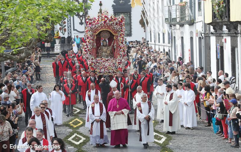 Mudança da Imagem do Senhor Santo Cristo (Com Fotos) – Imagem 5