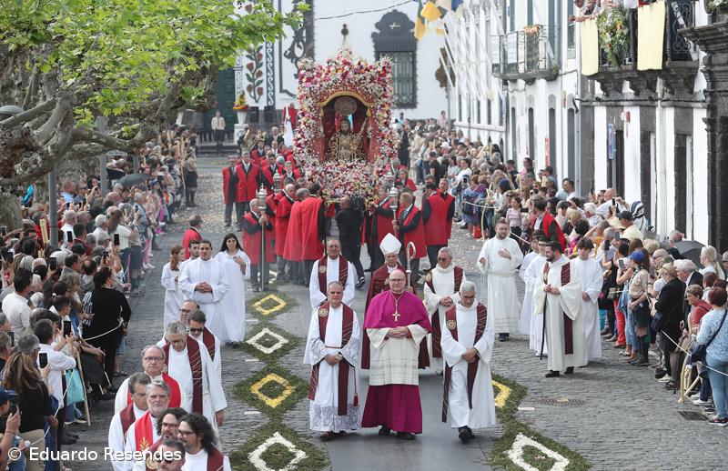 Mudança da Imagem do Senhor Santo Cristo (Com Fotos) – Imagem 6