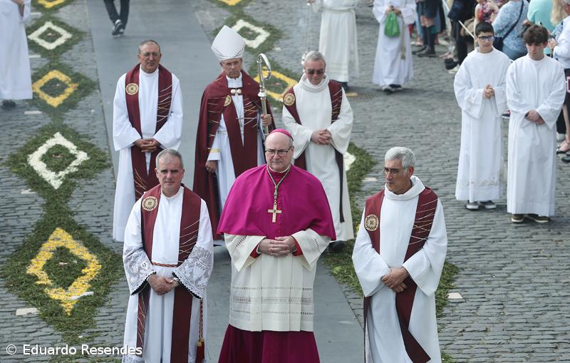 Mudança da Imagem do Senhor Santo Cristo (Com Fotos) – Imagem 7