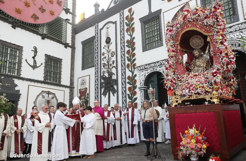 Mudança da Imagem do Senhor Santo Cristo (Com Fotos) – Imagem 11