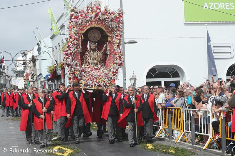 Mudança da Imagem do Senhor Santo Cristo (Com Fotos) – Imagem 14