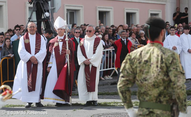 Mudança da Imagem do Senhor Santo Cristo (Com Fotos) – Imagem 17