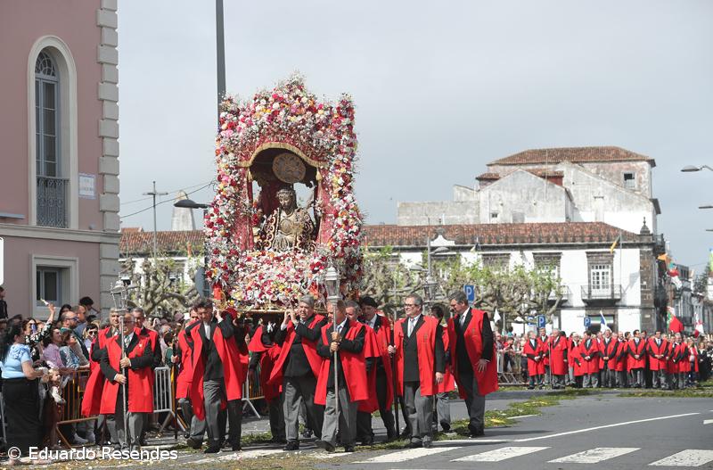 Mudança da Imagem do Senhor Santo Cristo (Com Fotos) – Imagem 18