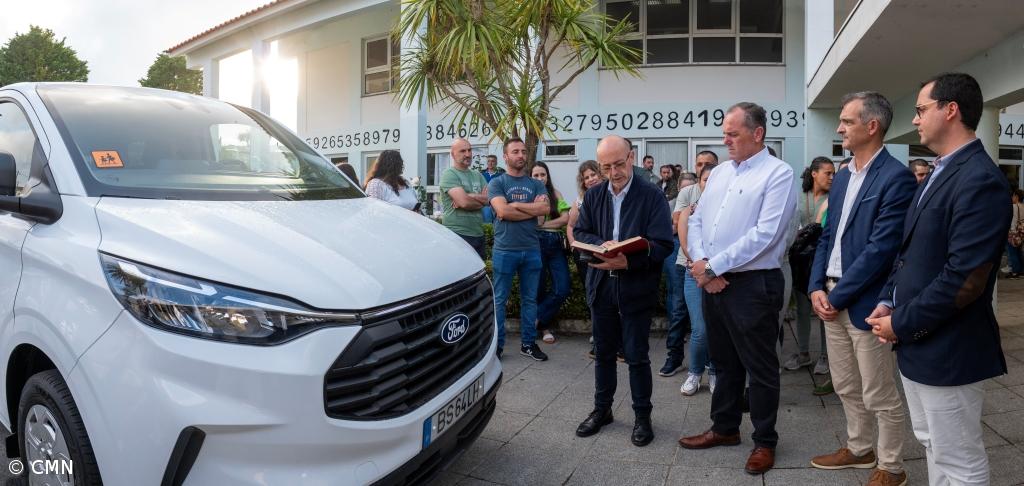 Município do Nordeste entregou viatura à Escola Básica e Secundária – Imagem 1