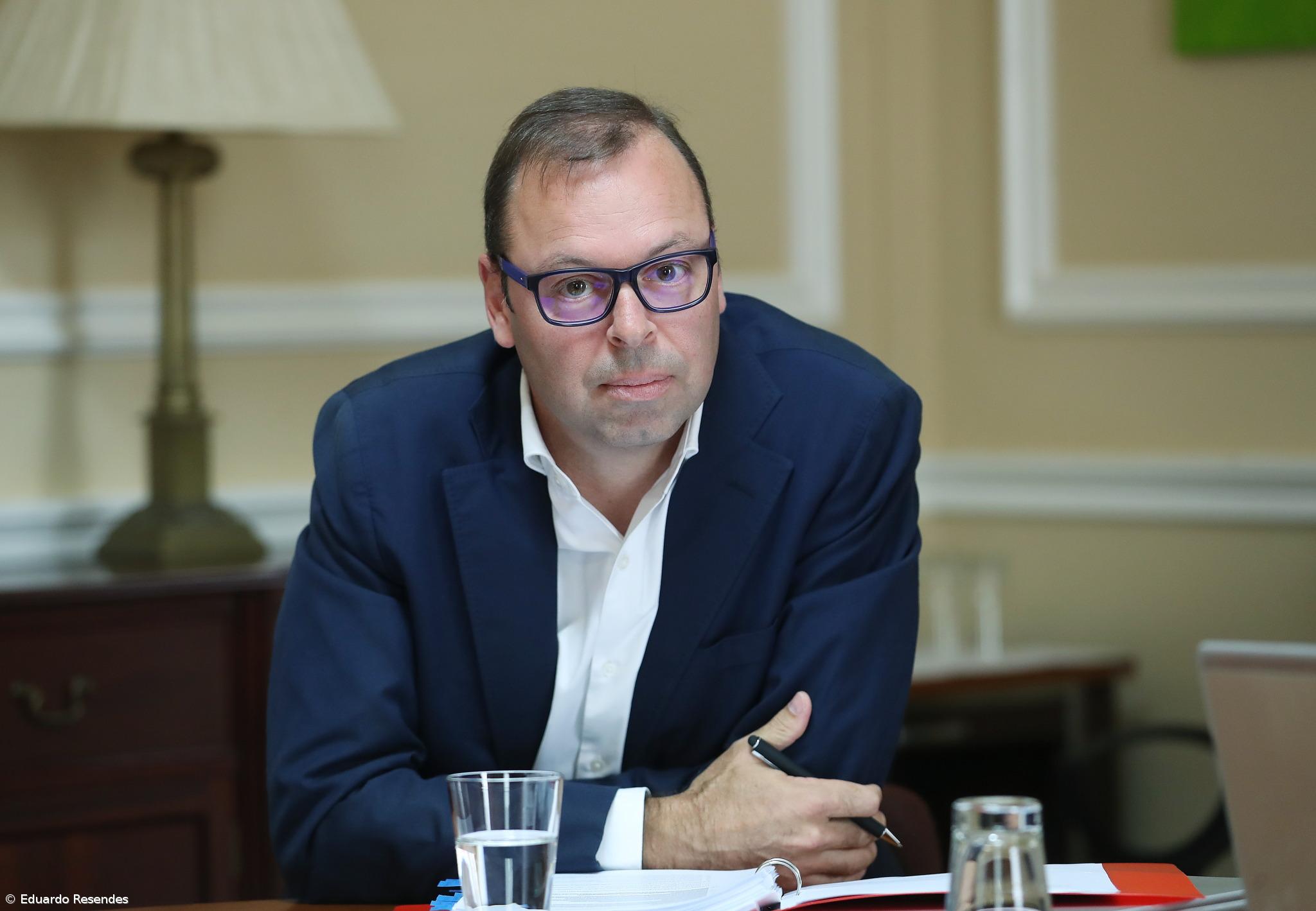 Dificuldades de tesouraria deixam trabalhadores da SATA sem subsídio – Imagem 1