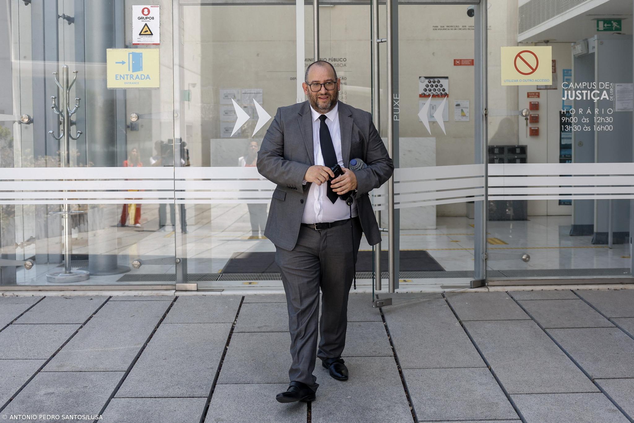 Tribunal de instrução decide que mulher de ex-deputado do Chega Miguel Arruda vai a julgamento – Imagem 1