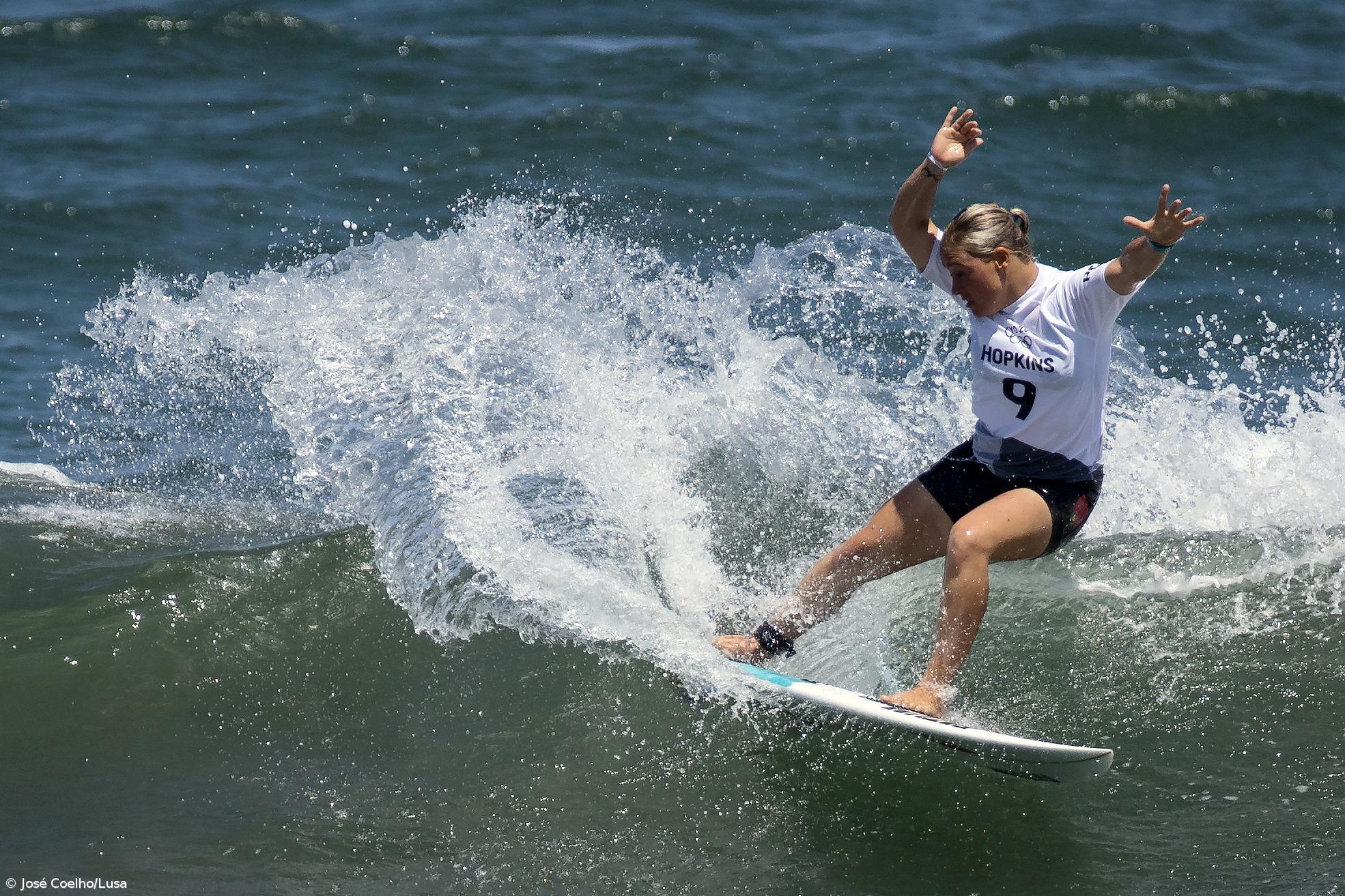 Portuguesa Yolanda Hopkins vice-campeã do Ballito Pro de surf na África do Sul – Imagem 1