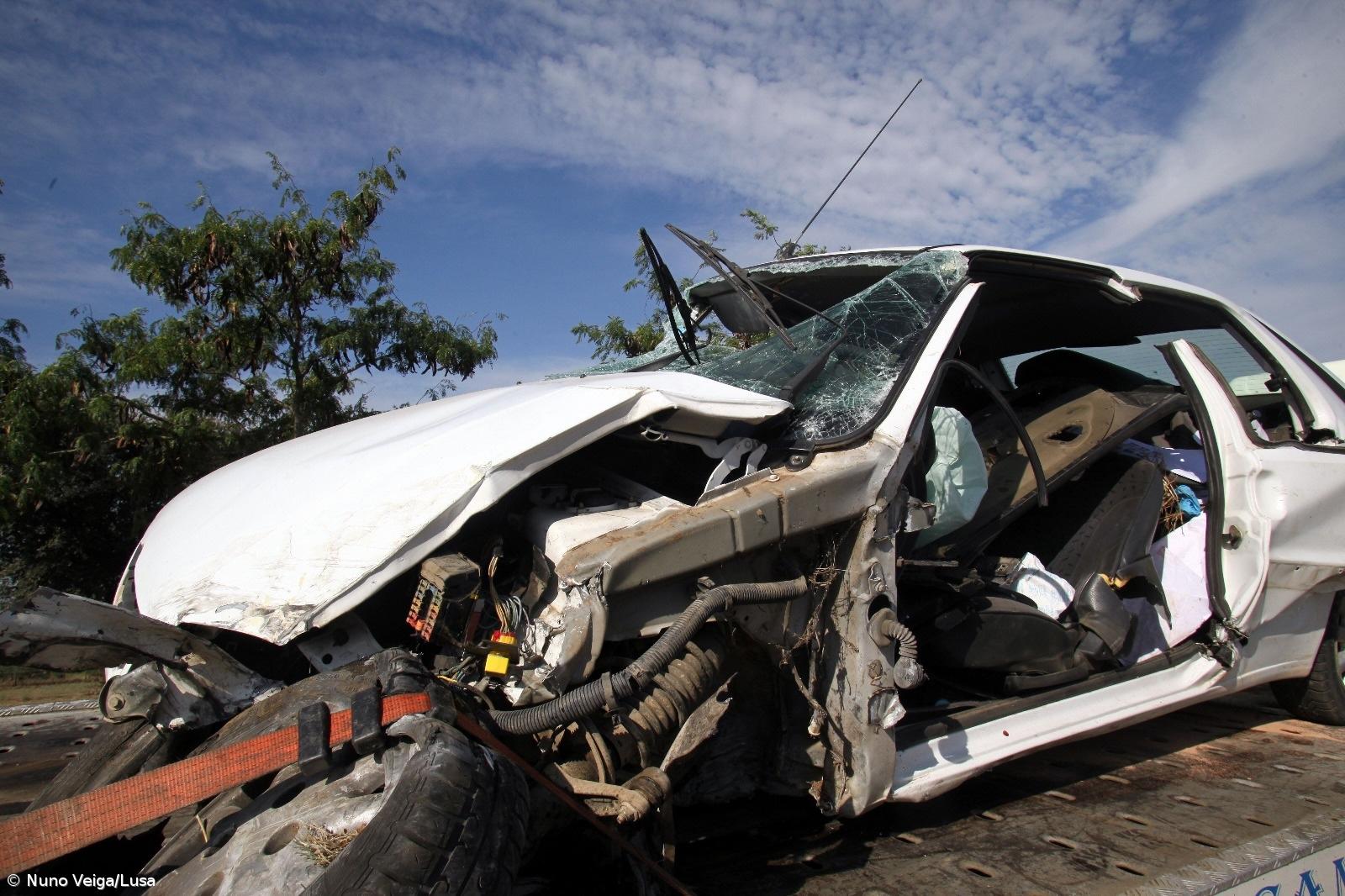 Quase 132.000 acidentes e 390 mortos nas estradas portuguesas este ano – Imagem 1