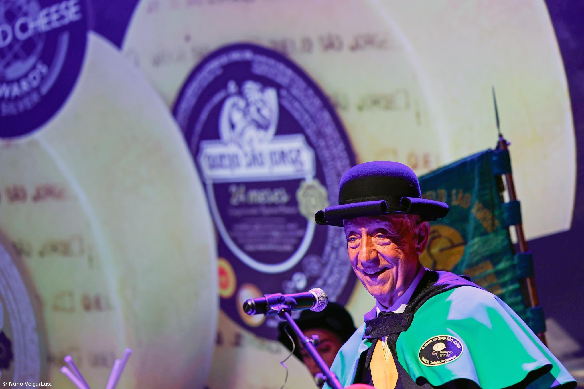 Presidente da República entronizado confrade da Confraria do Queijo de São Jorge – Imagem 1