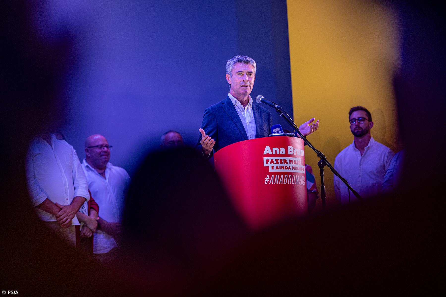 Líder PS afirma que vitória de Seguro é o triunfo de um amplo campo democrático – Imagem 1