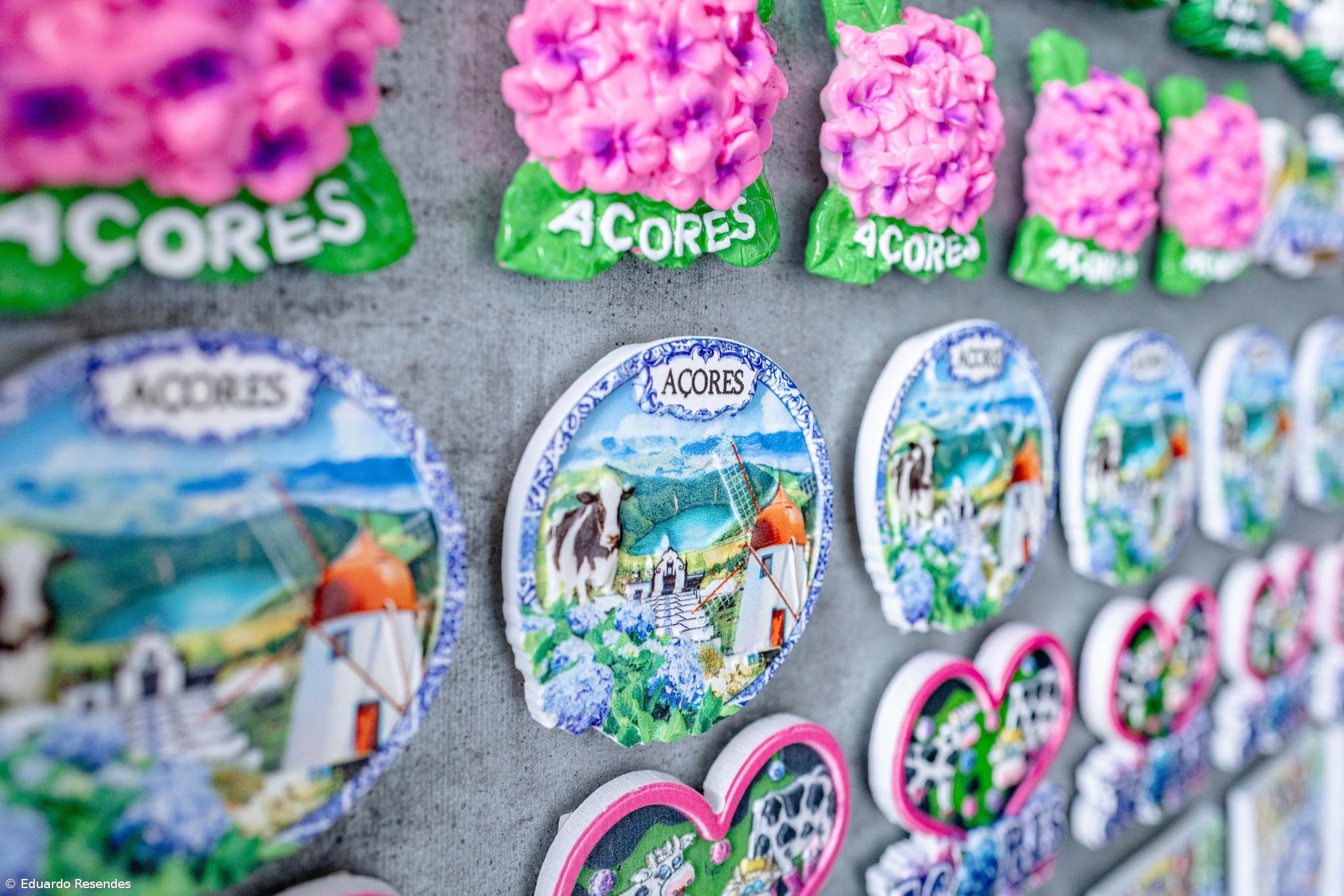 Com o turismo a bater recordes, que recordações levam dos Açores? – Imagem 3