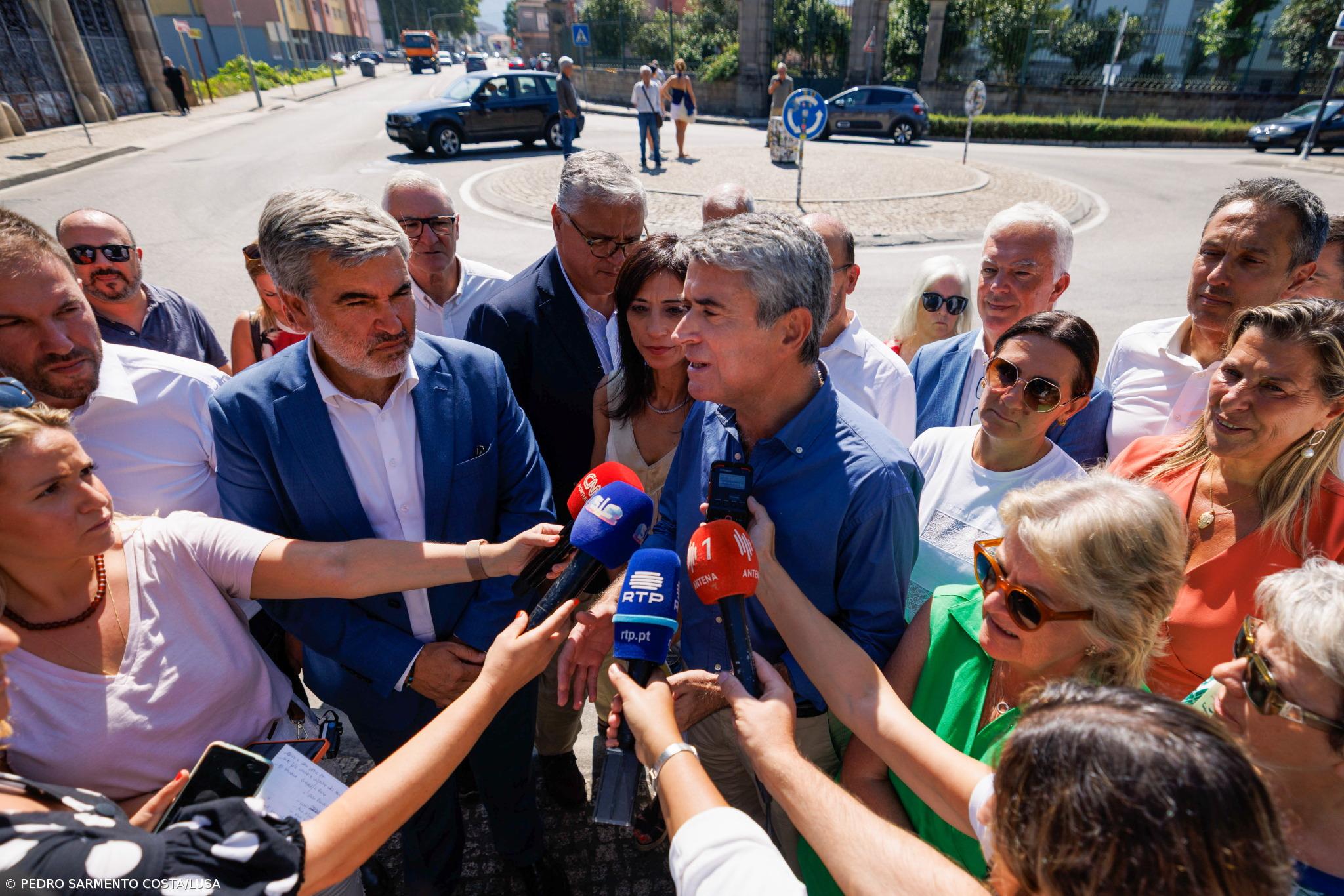 Líder do PS acusa Governo de apresentar “medidas avulso” para o país – Imagem 1