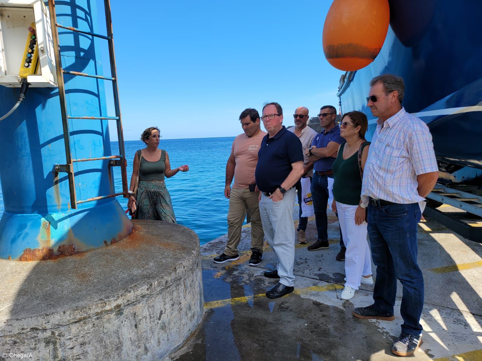 Chega/Açores volta a questionar Governo Regional sobre grua do porto da Calheta – Imagem 1