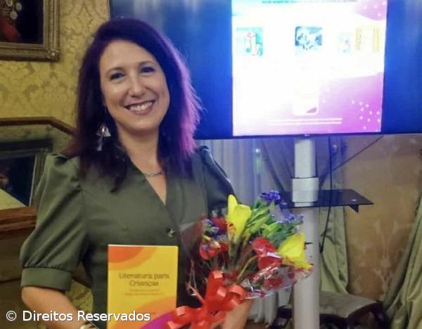 Bibliotecas têm de dar visibilidade aos autores açorianos – Imagem 1