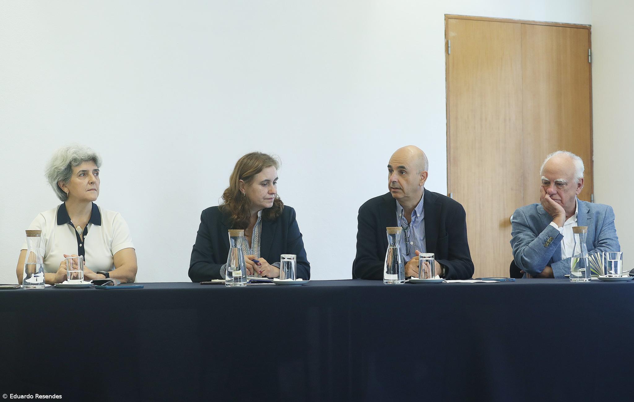 UAc deve apostar numa intervenção integrada contra a pobreza estudantil – Imagem 1