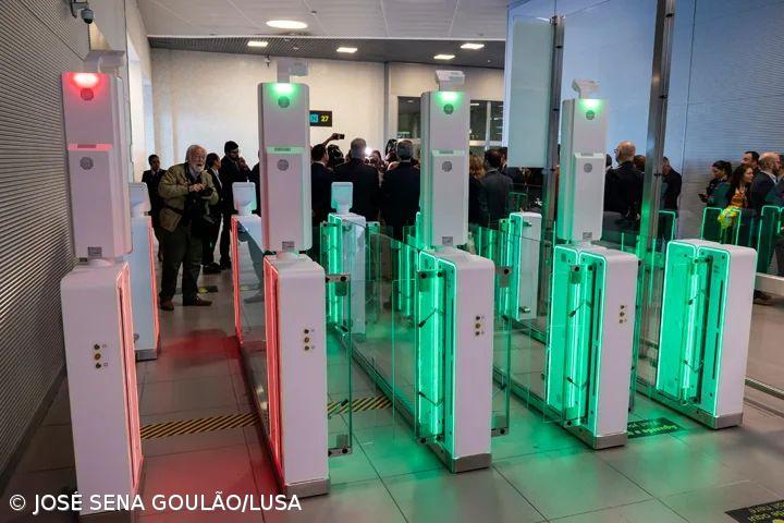 Países da UE iniciam no domingo novo sistema de controlo eletrónico de passaportes – Imagem 1